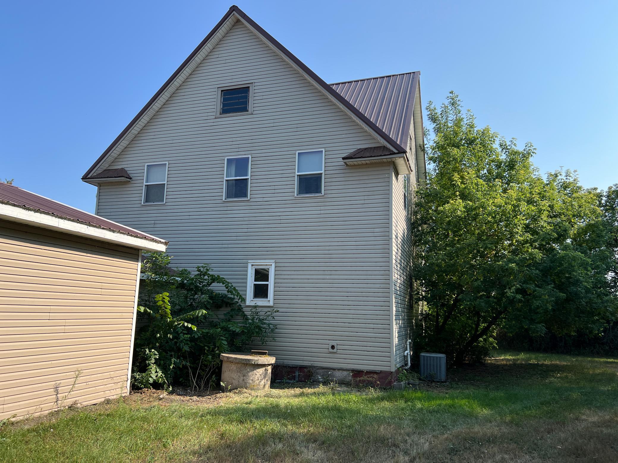 1938 single family home for sale at 10441 County Road 14 in Binford, ND — 4 bed, 1 bath (photo 22 of 94)