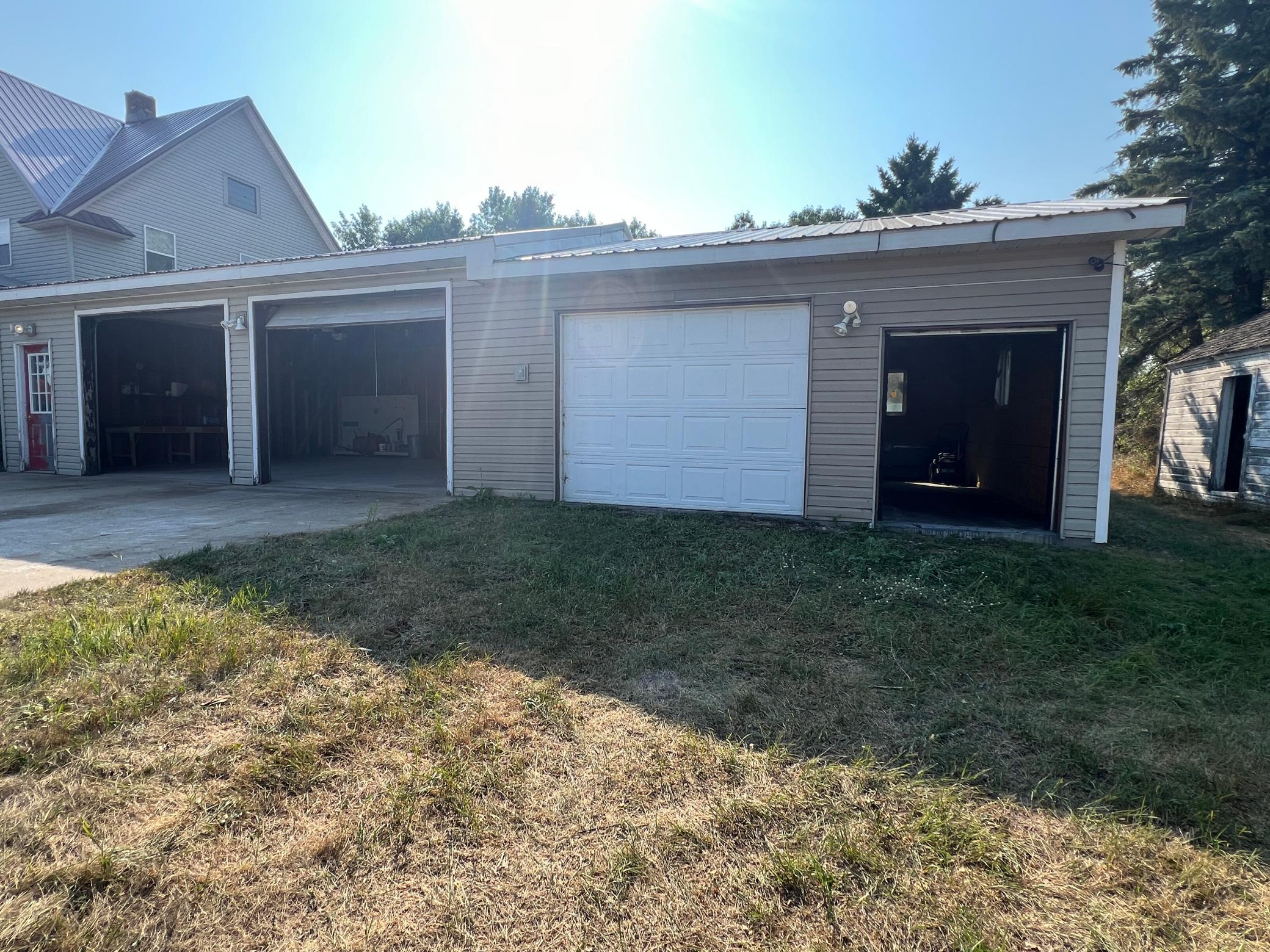 1938 single family home for sale at 10441 County Road 14 in Binford, ND — 4 bed, 1 bath (photo 24 of 94)