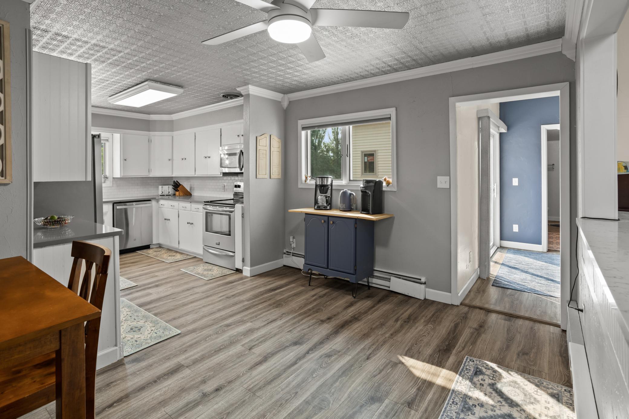 1955 single family home for sale at 844 2nd Street N in Wahpeton, ND — 4 bed, 2 bath (photo 13 of 54)