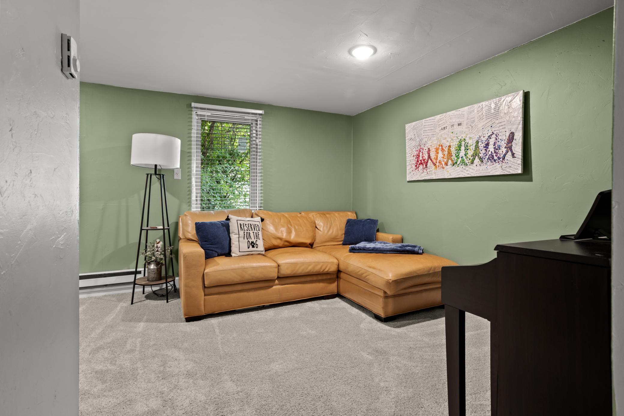 1955 single family home for sale at 844 2nd Street N in Wahpeton, ND — 4 bed, 2 bath (photo 24 of 54)