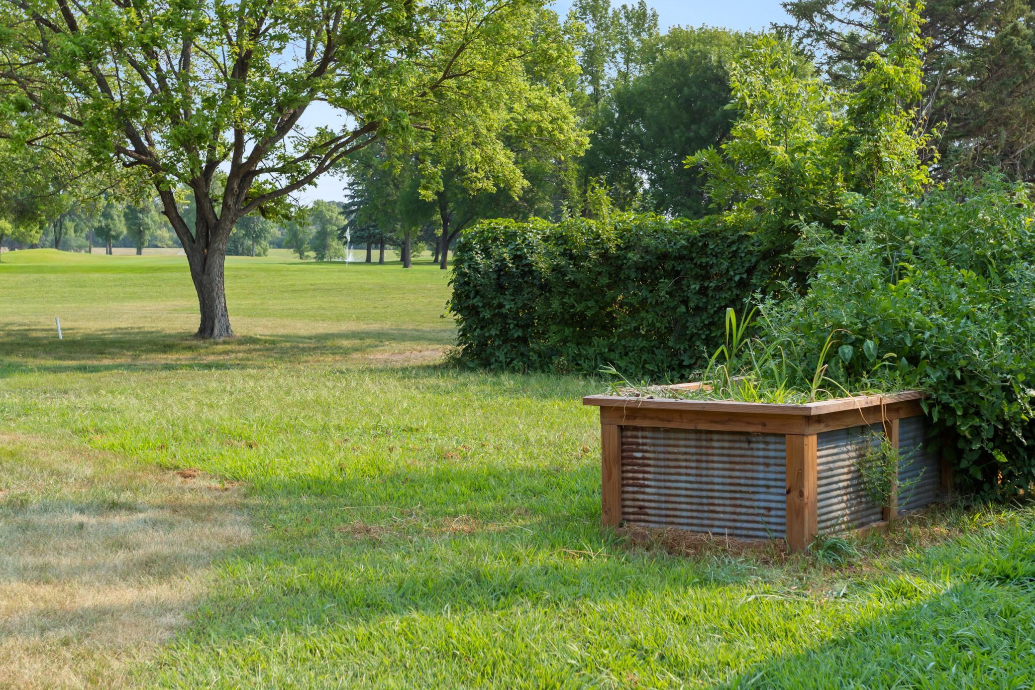 1955 single family home for sale at 844 2nd Street N in Wahpeton, ND — 4 bed, 2 bath (photo 41 of 54)