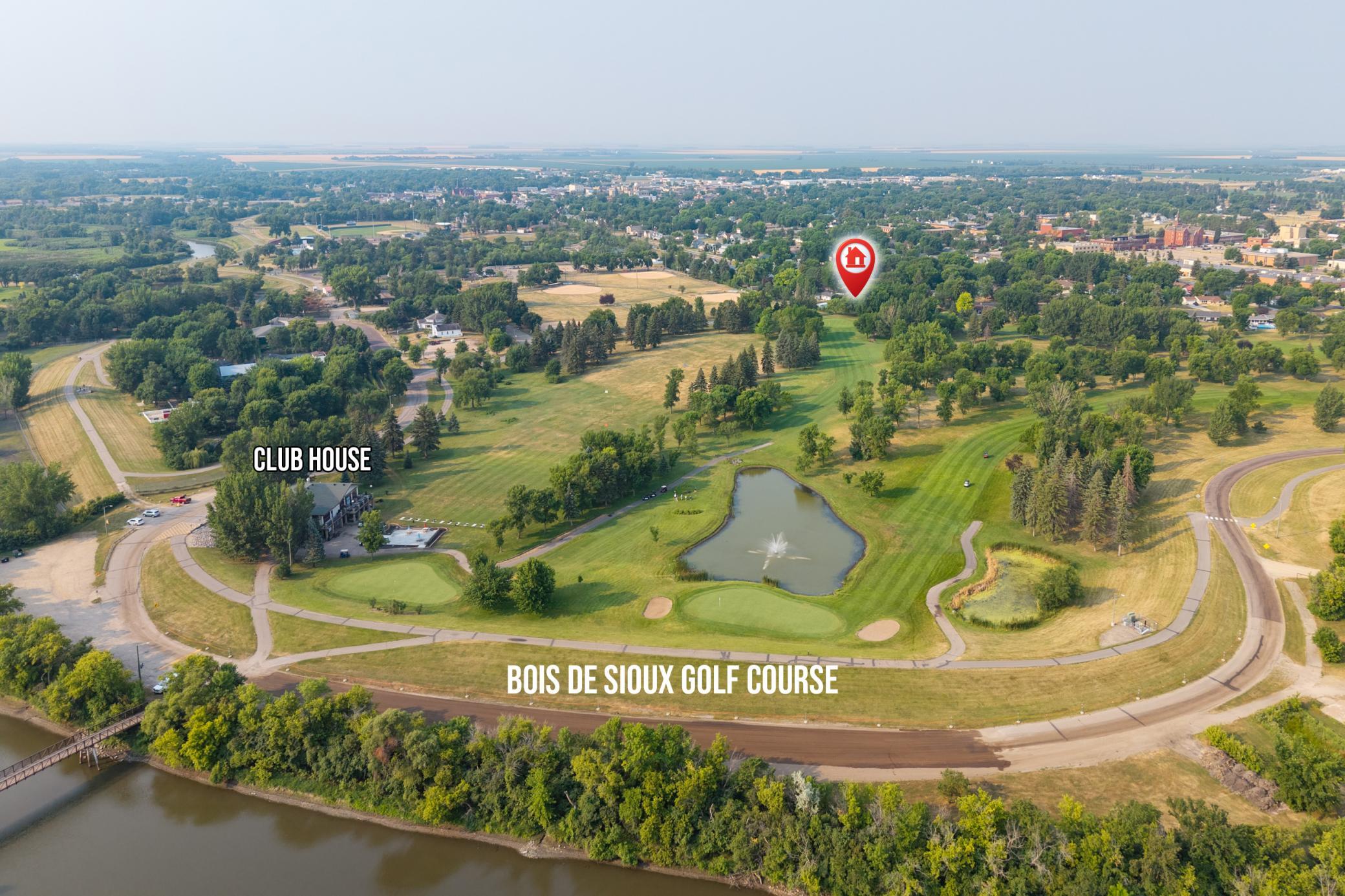 1955 single family home for sale at 844 2nd Street N in Wahpeton, ND — 4 bed, 2 bath (photo 43 of 54)