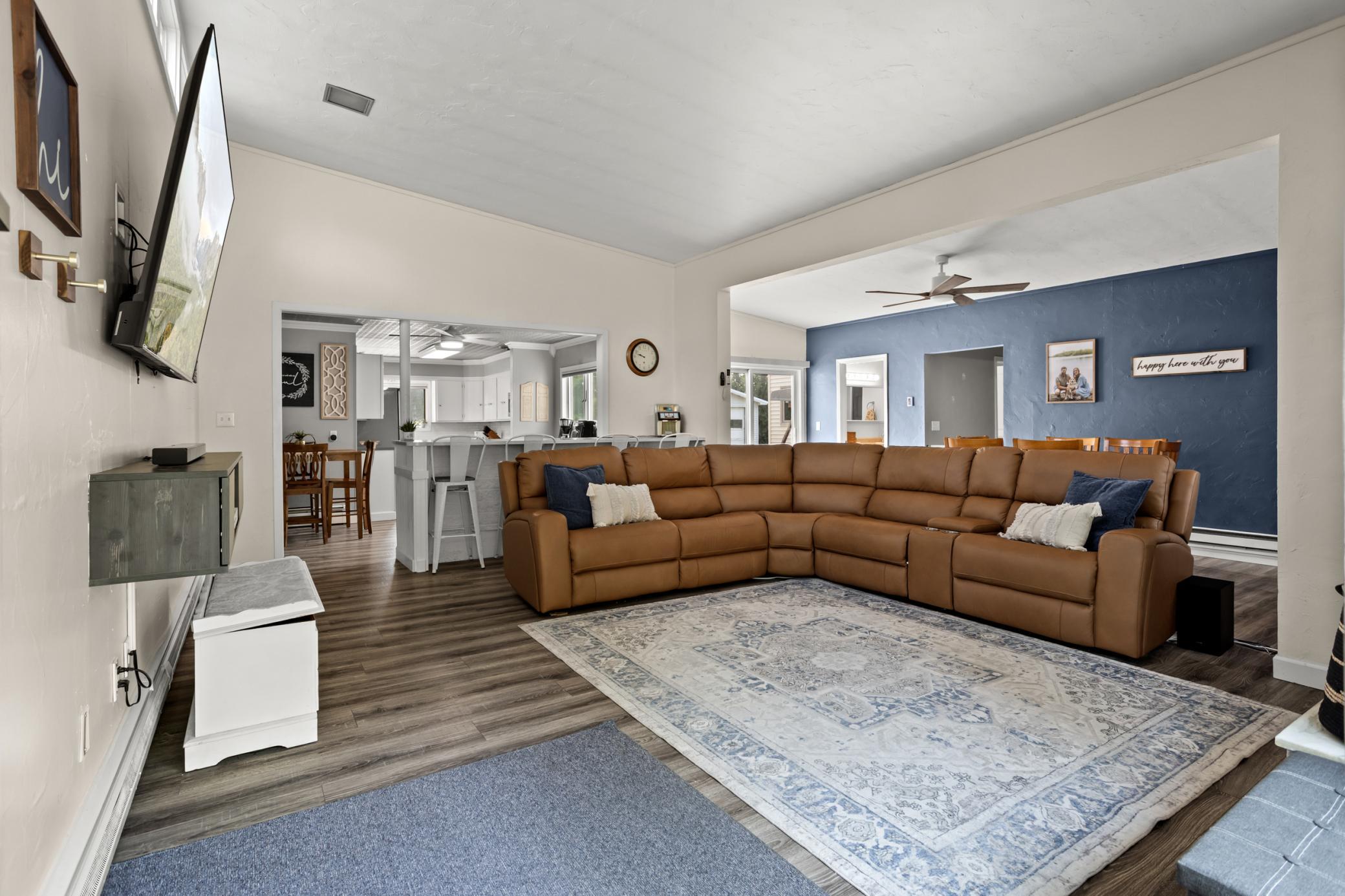 1955 single family home for sale at 844 2nd Street N in Wahpeton, ND — 4 bed, 2 bath (photo 8 of 54)