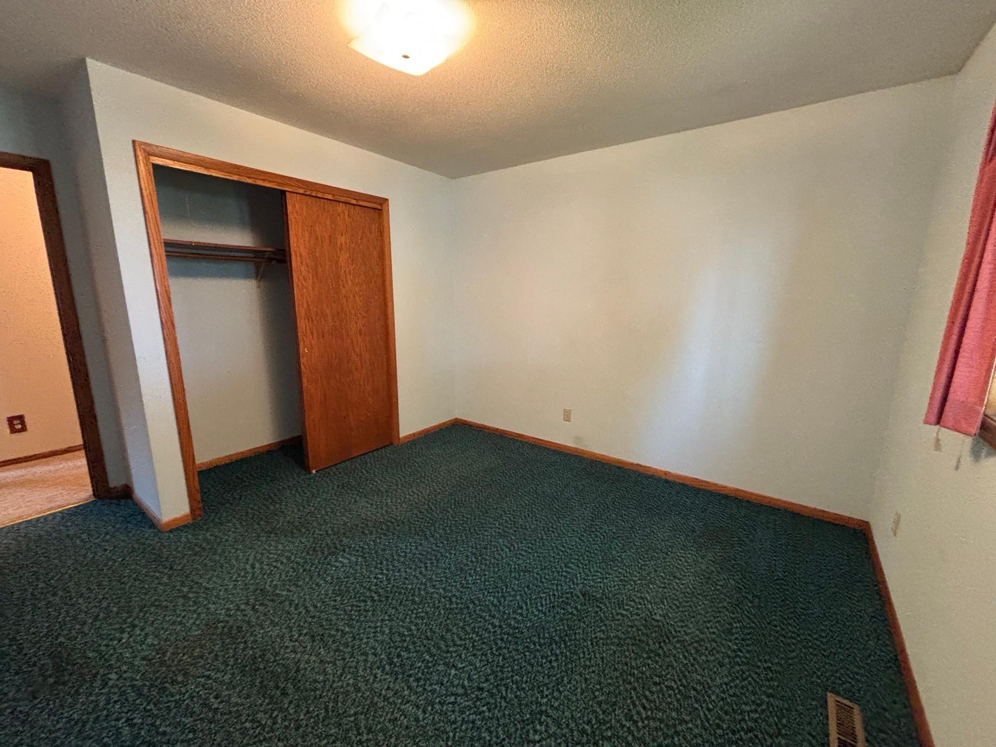 1969 single family home for sale at 506 Lincoln Avenue W in Karlstad, MN — 3 bed, 2 bath (photo 11 of 32)