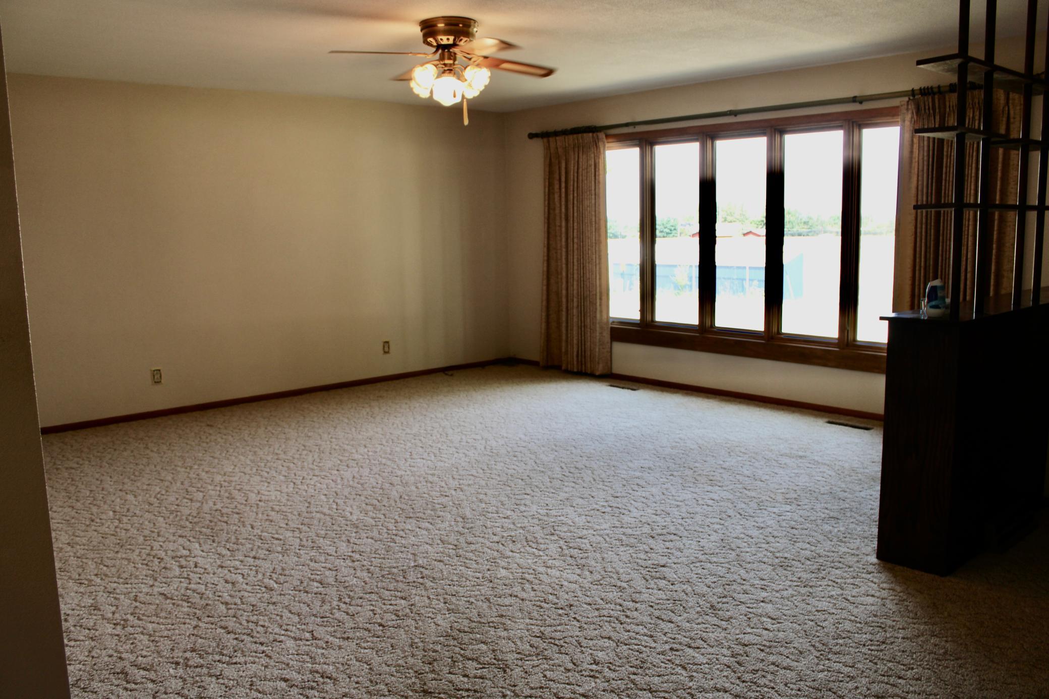1969 single family home for sale at 506 Lincoln Avenue W in Karlstad, MN — 3 bed, 2 bath (photo 5 of 32)