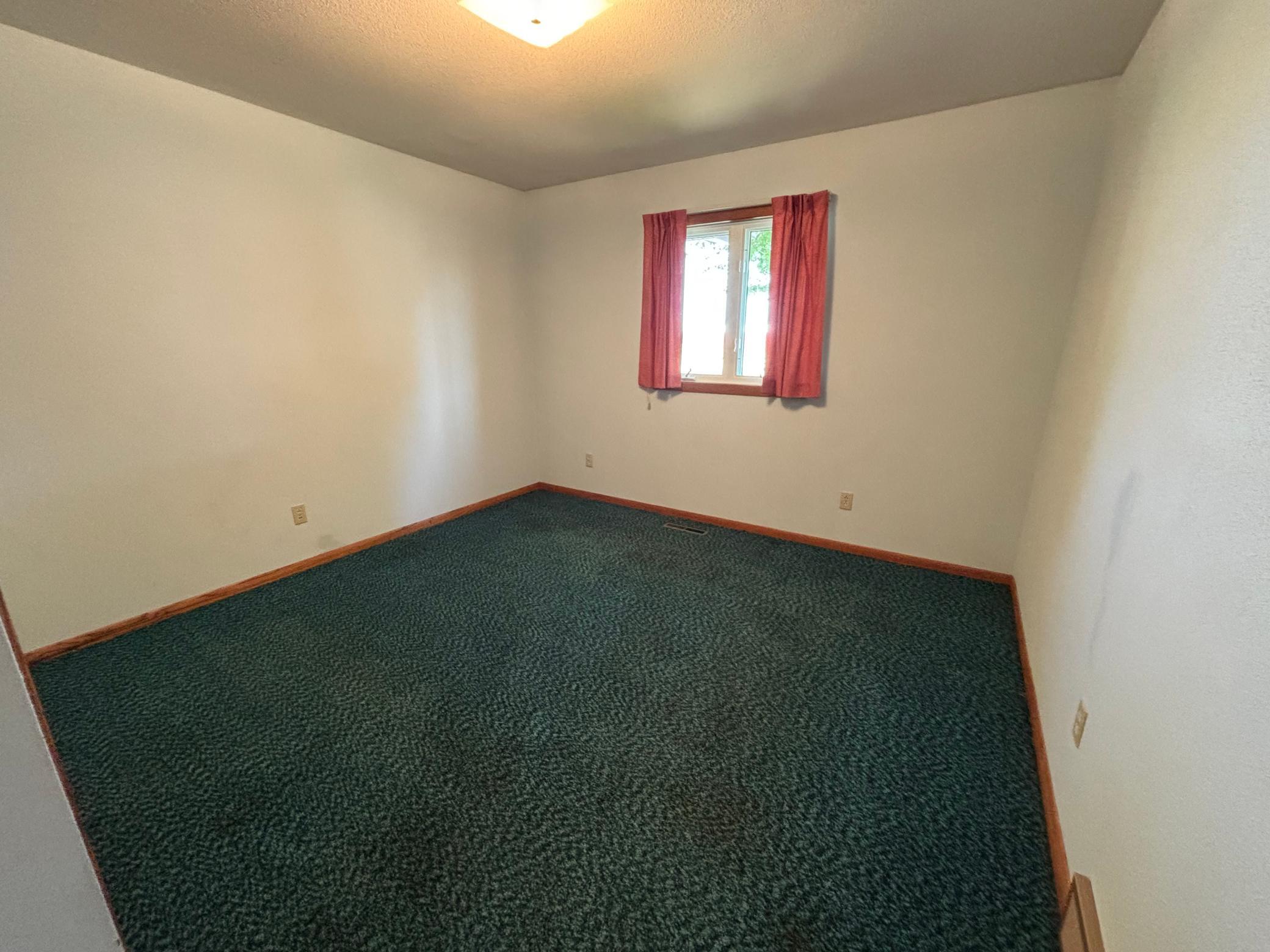 1969 single family home for sale at 506 Lincoln Avenue W in Karlstad, MN — 3 bed, 2 bath (photo 10 of 32)