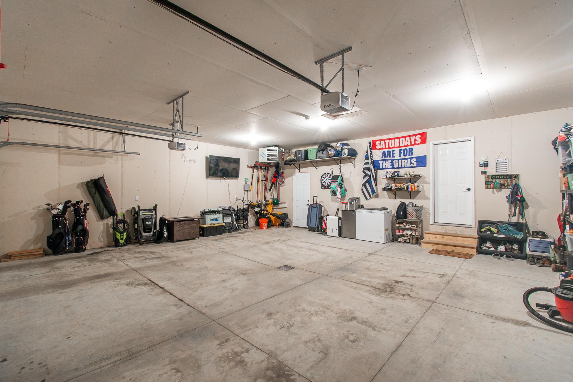 418 Lionheart Drive, Horace ND 58047 - Photo 23 of 53