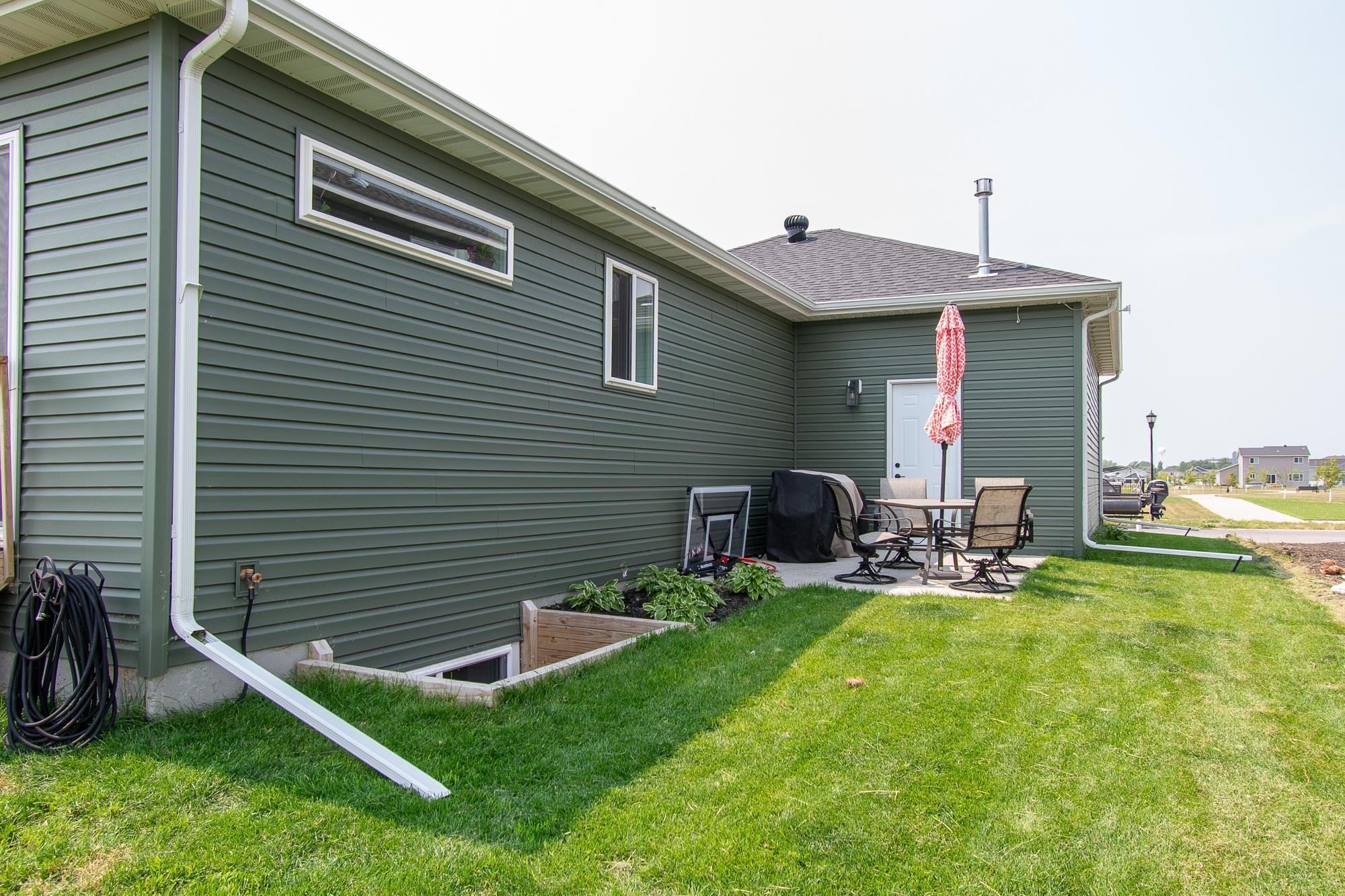 418 Lionheart Drive, Horace ND 58047 - Photo 4 of 53