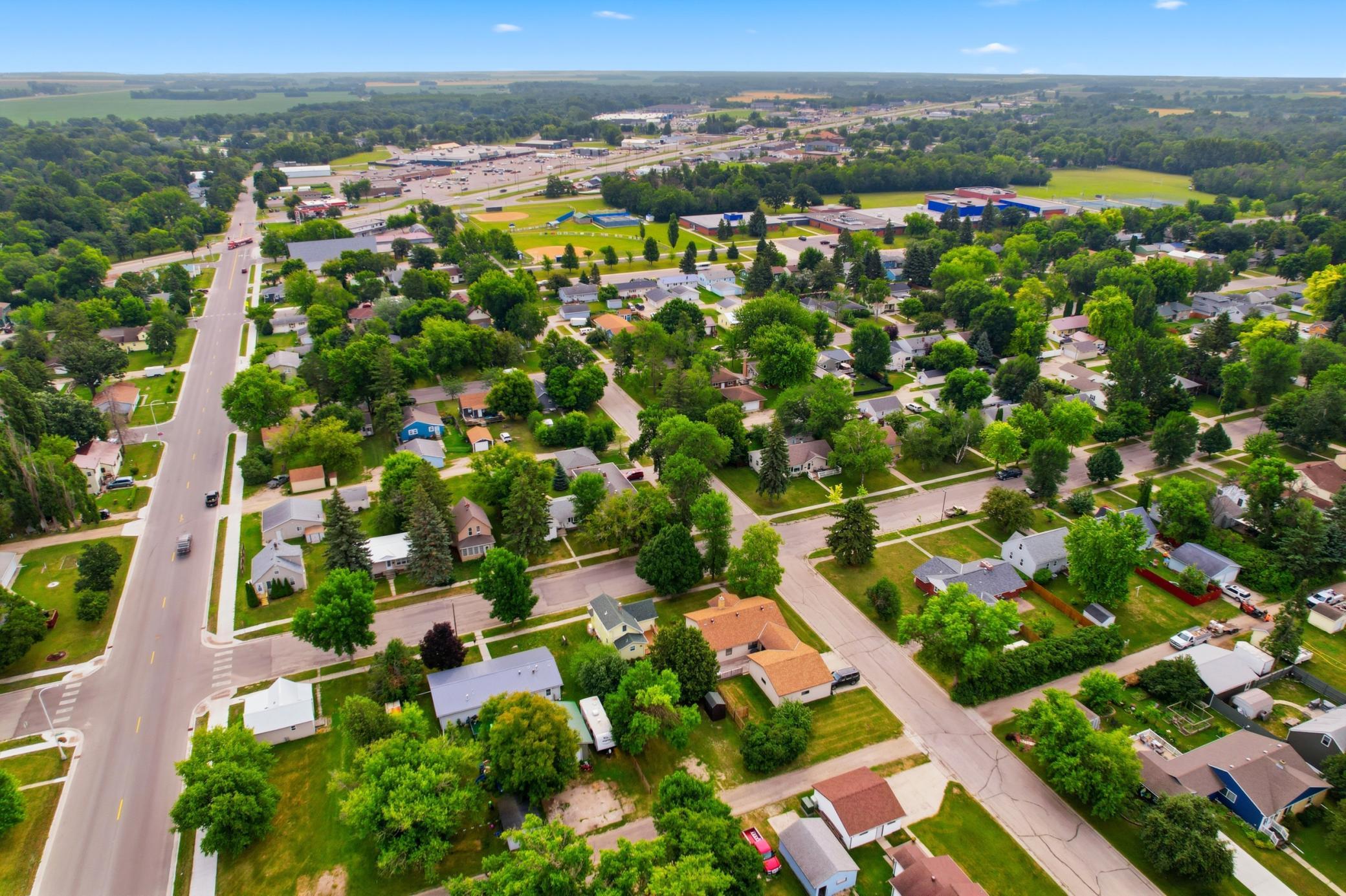 1930 single family home for sale at 109 Kneale Avenue S in Thief River Falls, MN — 2 bed, 1 bath (photo 12 of 12)