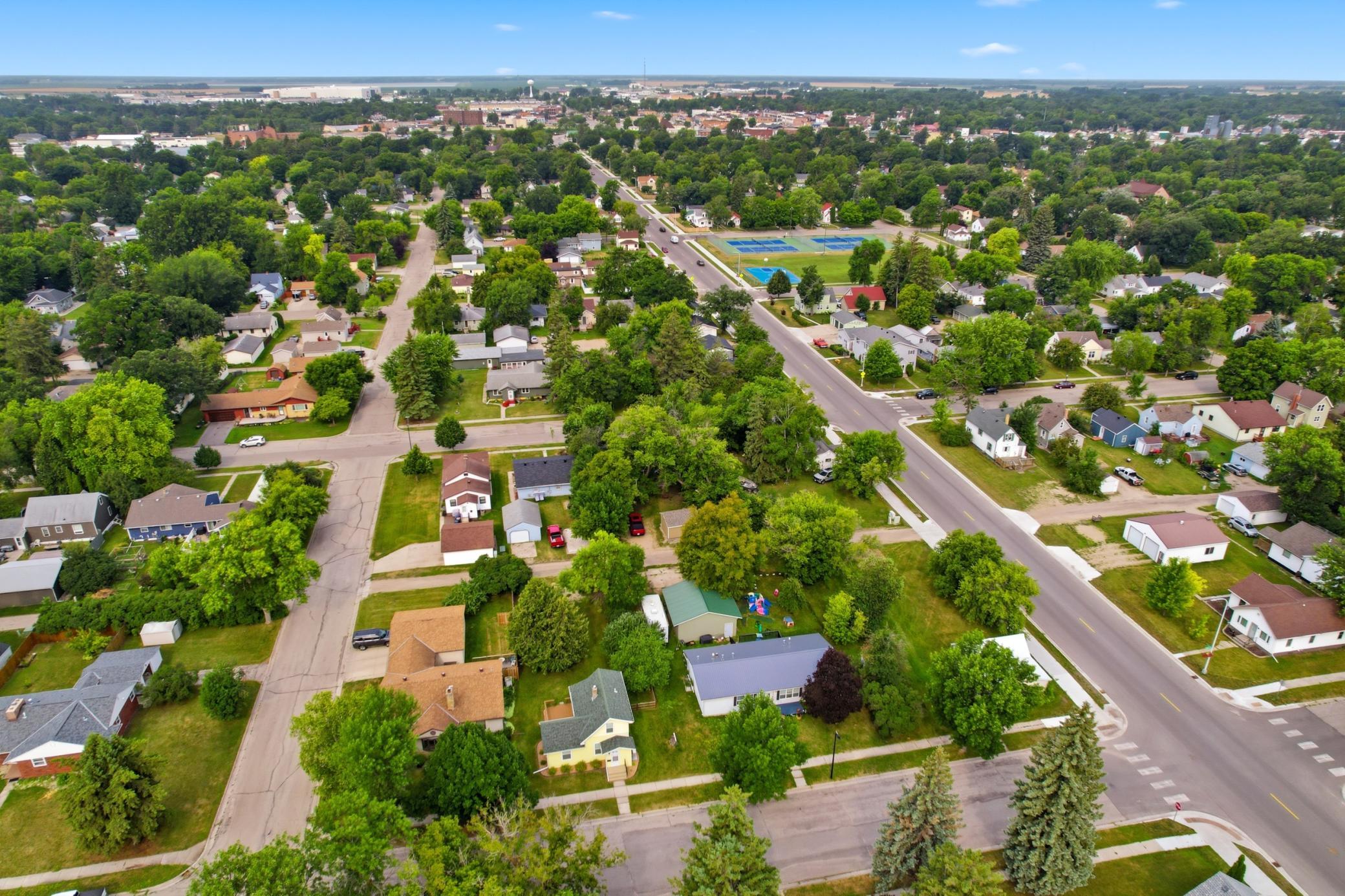 1930 single family home for sale at 109 Kneale Avenue S in Thief River Falls, MN — 2 bed, 1 bath (photo 9 of 12)