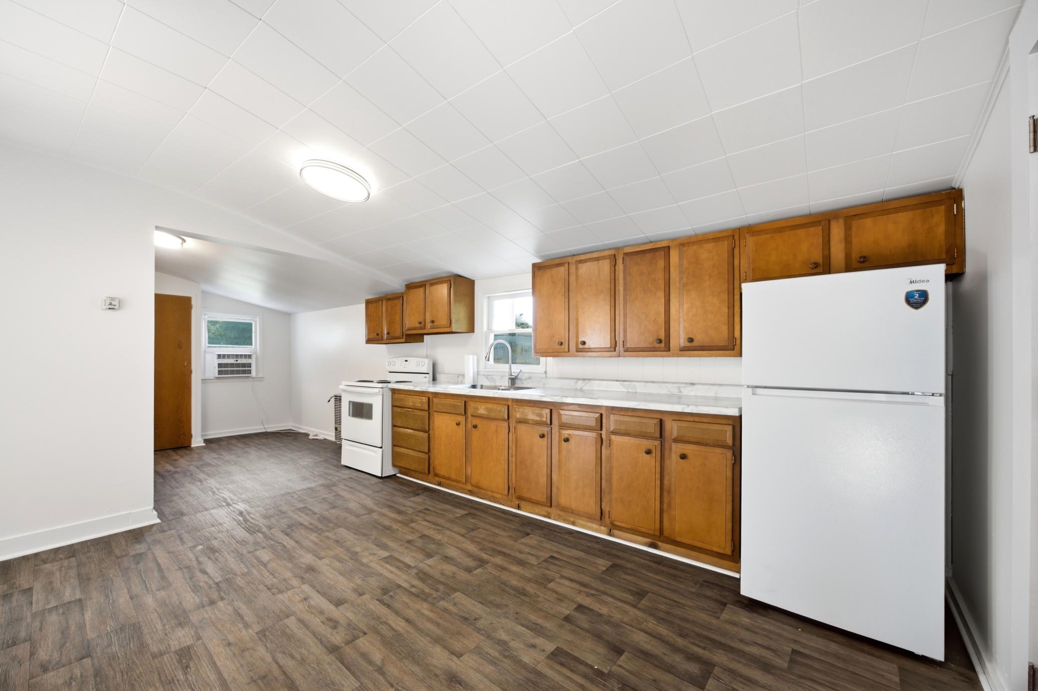 1950 single family home for sale at 206 1st Avenue NE in Hankinson, ND — 2 bed, 1 bath (photo 12 of 28)