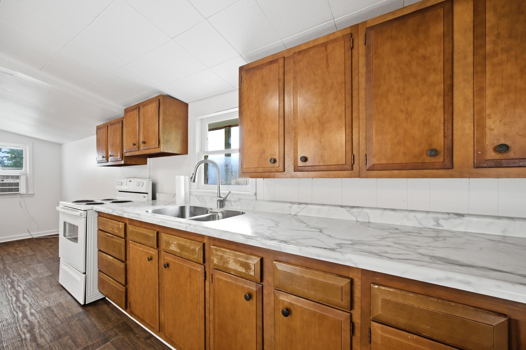 1950 single family home for sale at 206 1st Avenue NE in Hankinson, ND — 2 bed, 1 bath (photo 13 of 28)