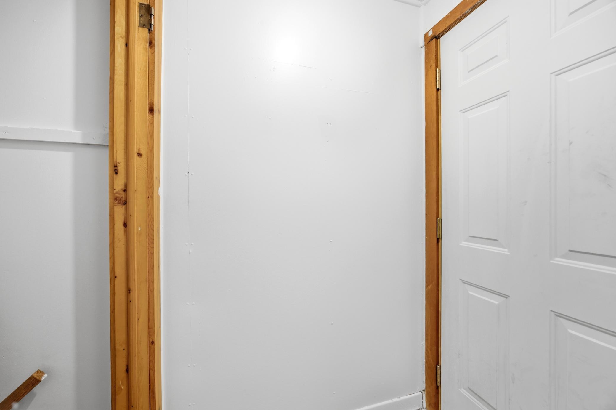 1950 single family home for sale at 206 1st Avenue NE in Hankinson, ND — 2 bed, 1 bath (photo 24 of 28)