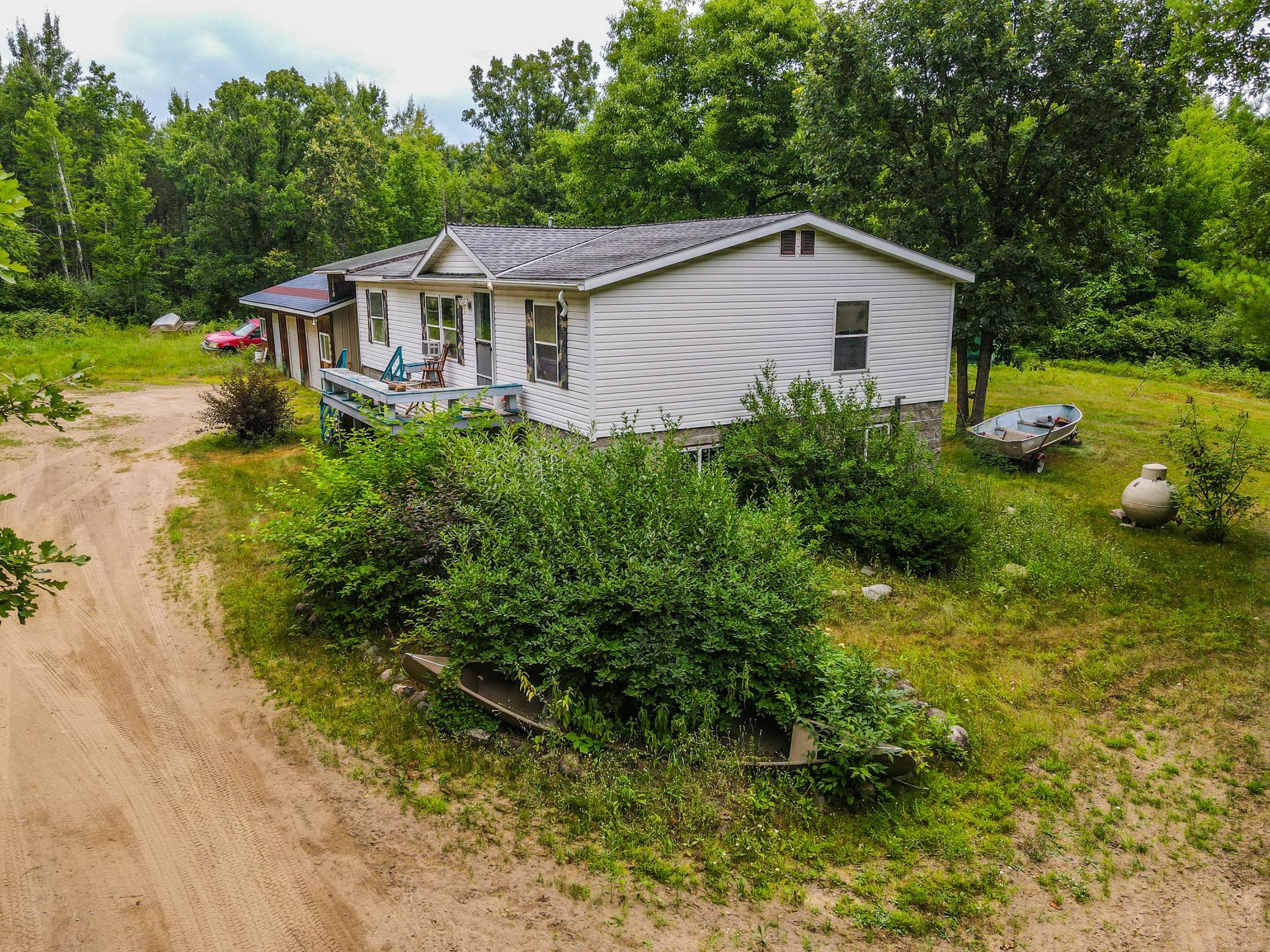 1999 single family home for sale at 34256 Musky Drive in Laporte, MN — 4 bed, 3 bath (photo 2 of 14)