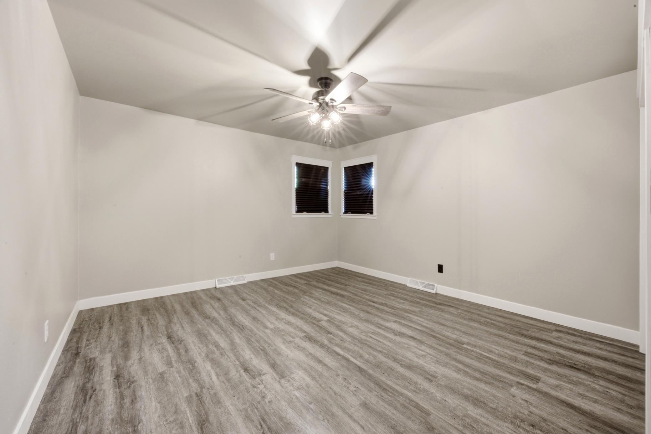 1964 single family home for sale at 115 Park Avenue E in Hendrum, MN — 3 bed, 2 bath (photo 13 of 27)
