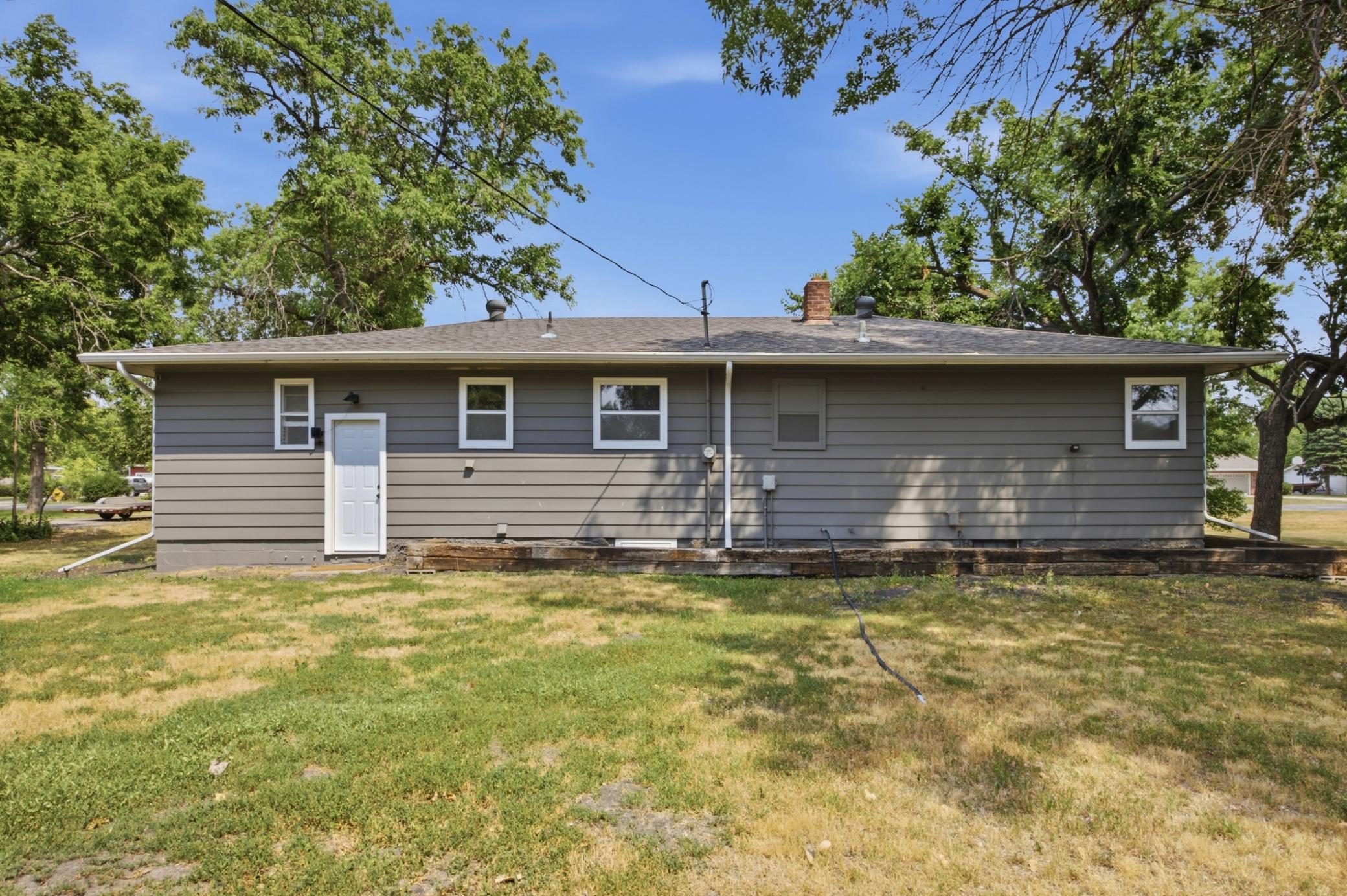 1964 single family home for sale at 115 Park Avenue E in Hendrum, MN — 3 bed, 2 bath (photo 25 of 27)