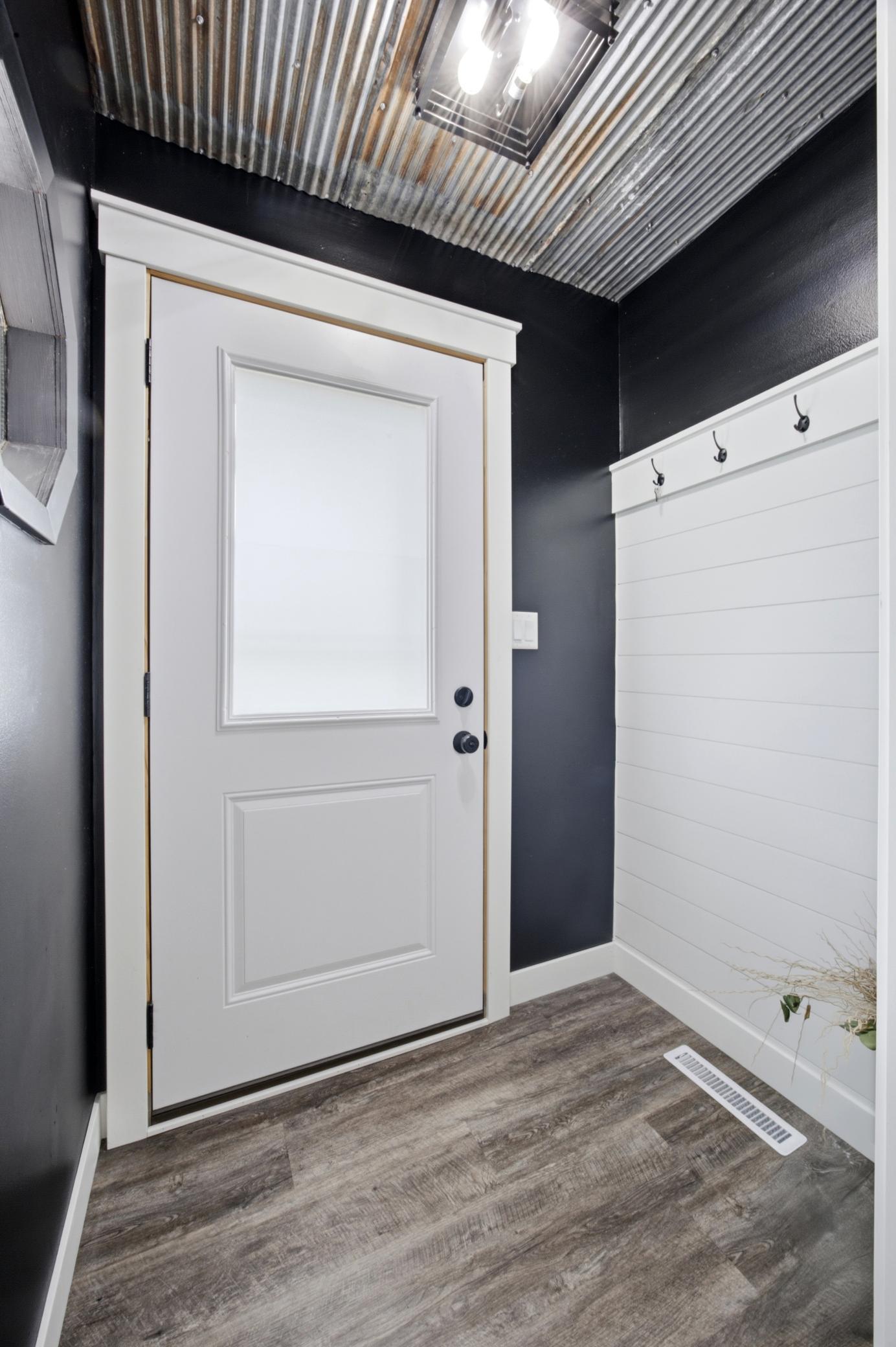 1964 single family home for sale at 115 Park Avenue E in Hendrum, MN — 3 bed, 2 bath (photo 4 of 27)