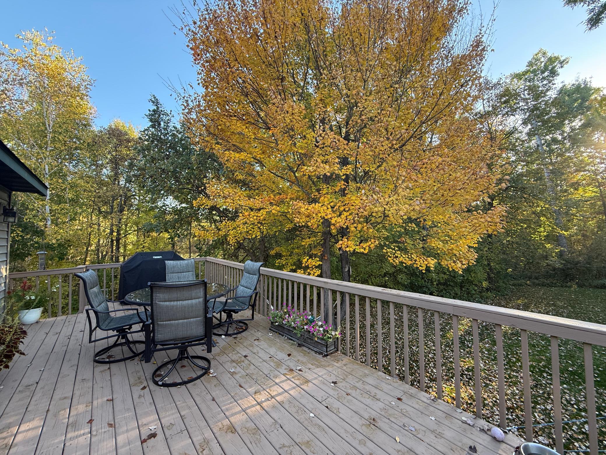 2005 single family home for sale at 3914 Alder Street NE in Bemidji, MN — 5 bed, 3 bath (photo 3 of 42)