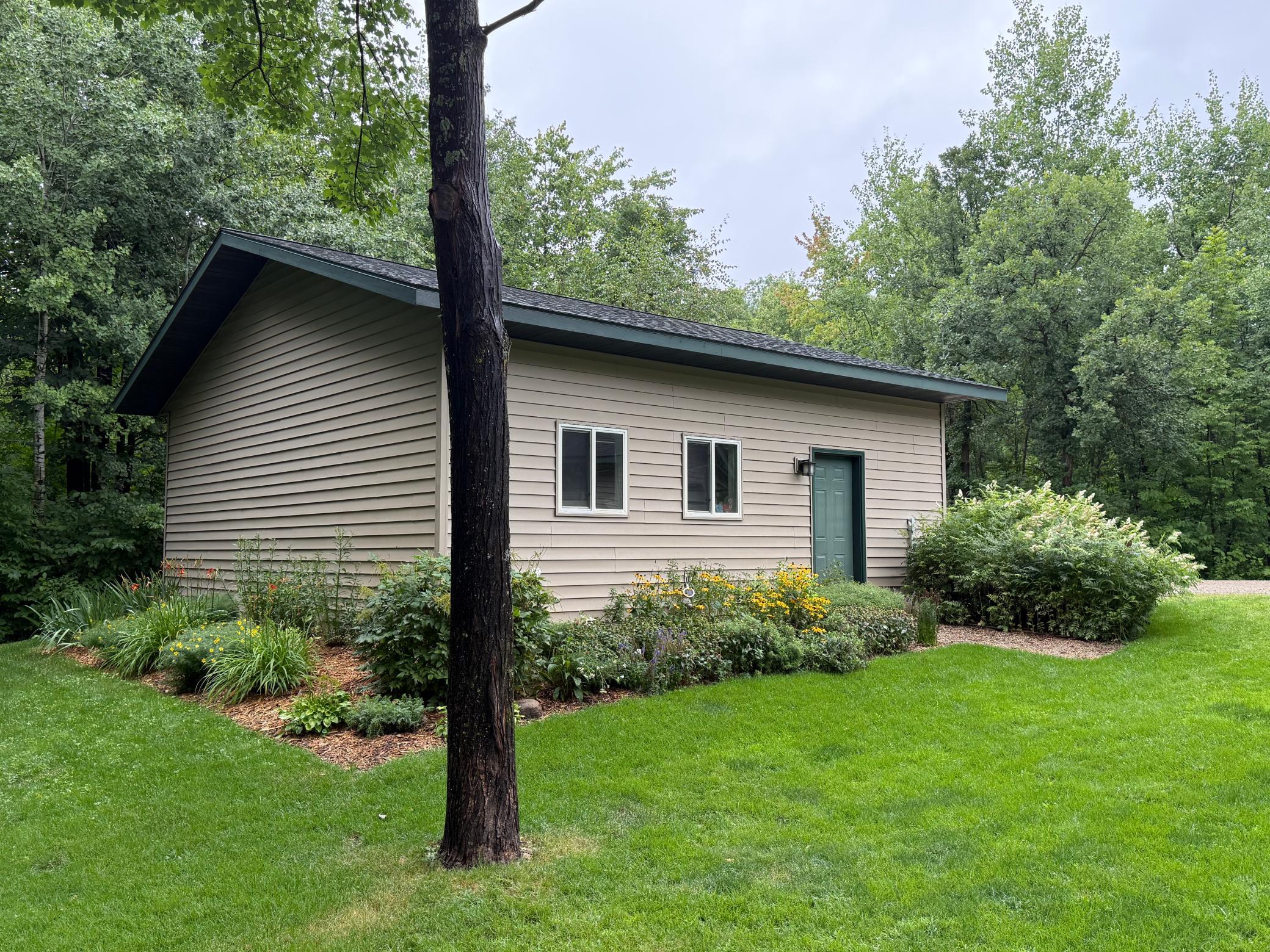 2005 single family home for sale at 3914 Alder Street NE in Bemidji, MN — 5 bed, 3 bath (photo 38 of 42)