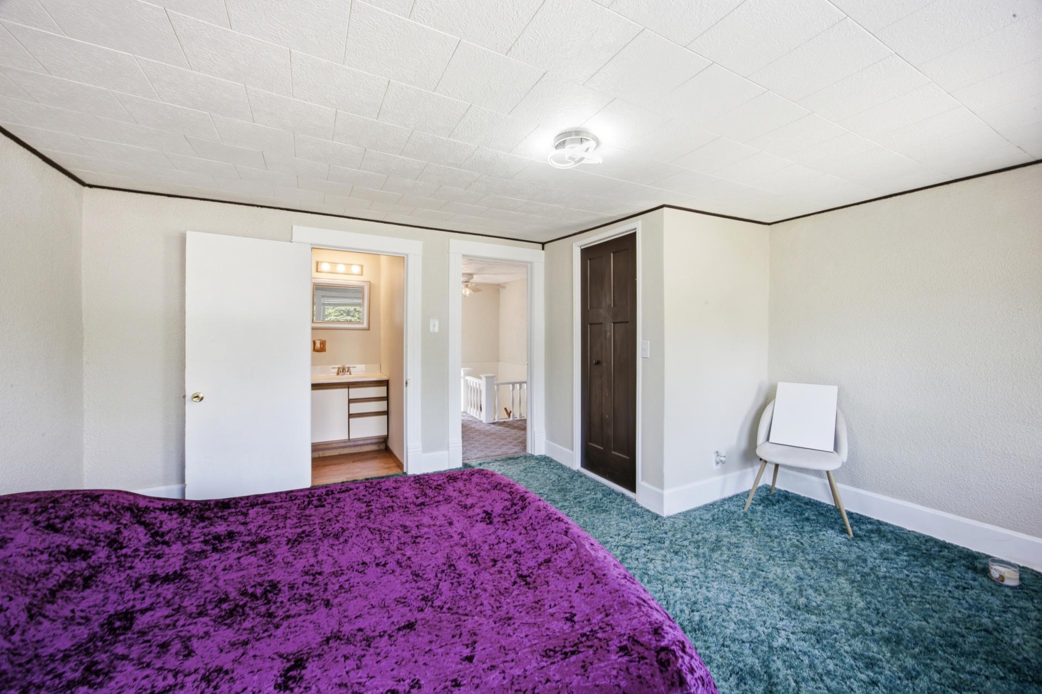 1900 single family home for sale at 295 9th Avenue in Walcott, ND — 4 bed, 2 bath (photo 16 of 35)