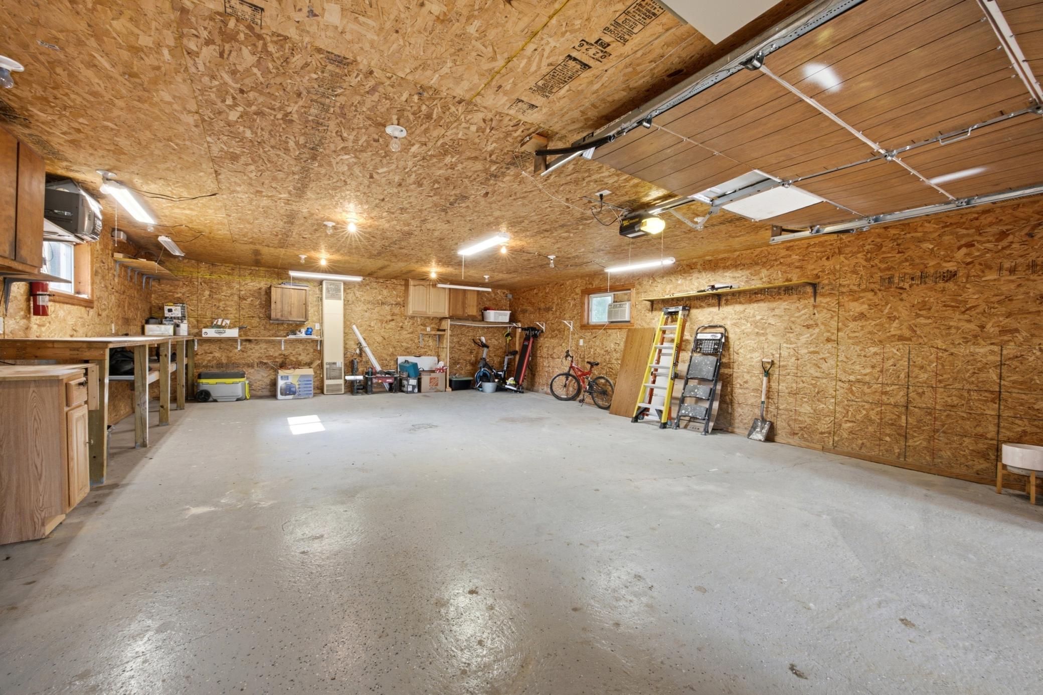 1900 single family home for sale at 295 9th Avenue in Walcott, ND — 4 bed, 2 bath (photo 24 of 35)