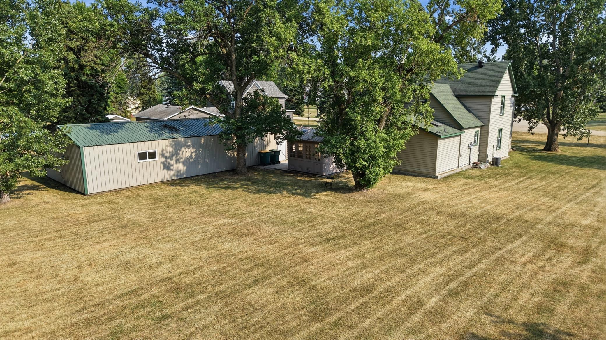 1900 single family home for sale at 295 9th Avenue in Walcott, ND — 4 bed, 2 bath (photo 30 of 35)