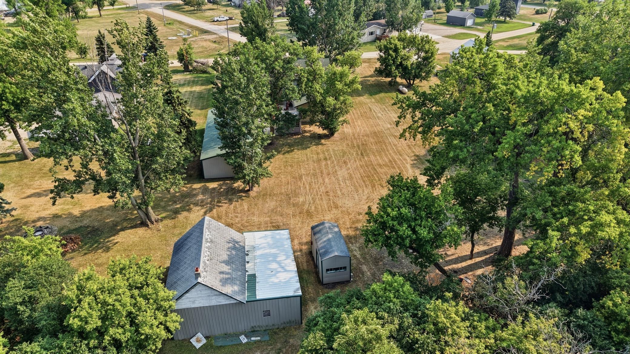 1900 single family home for sale at 295 9th Avenue in Walcott, ND — 4 bed, 2 bath (photo 32 of 35)