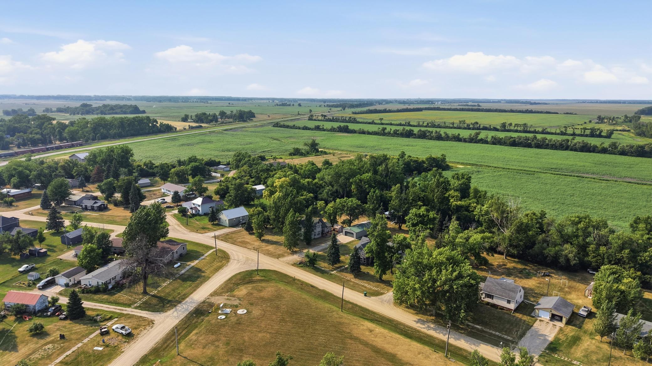 1900 single family home for sale at 295 9th Avenue in Walcott, ND — 4 bed, 2 bath (photo 33 of 35)