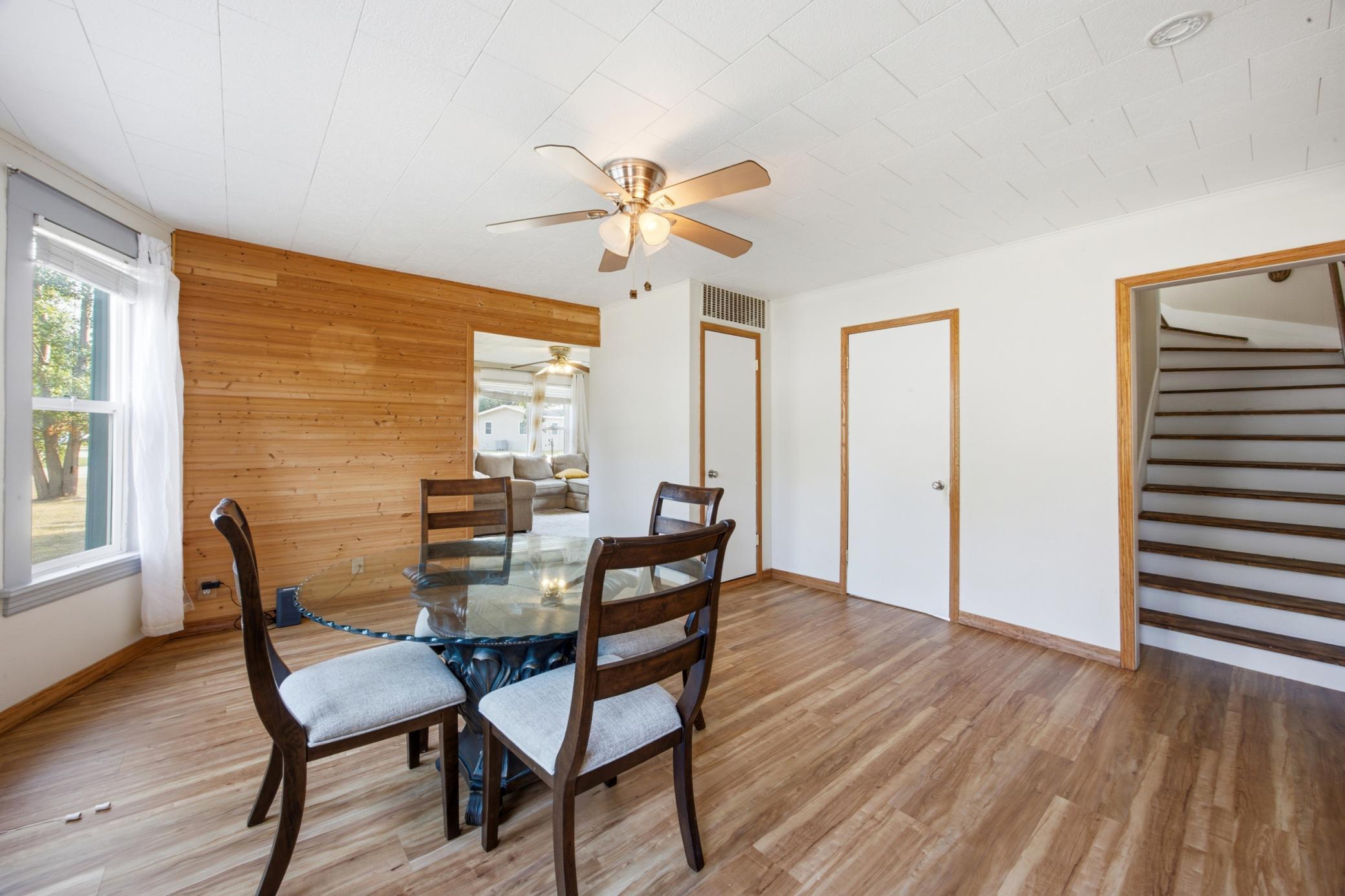 1900 single family home for sale at 295 9th Avenue in Walcott, ND — 4 bed, 2 bath (photo 10 of 35)