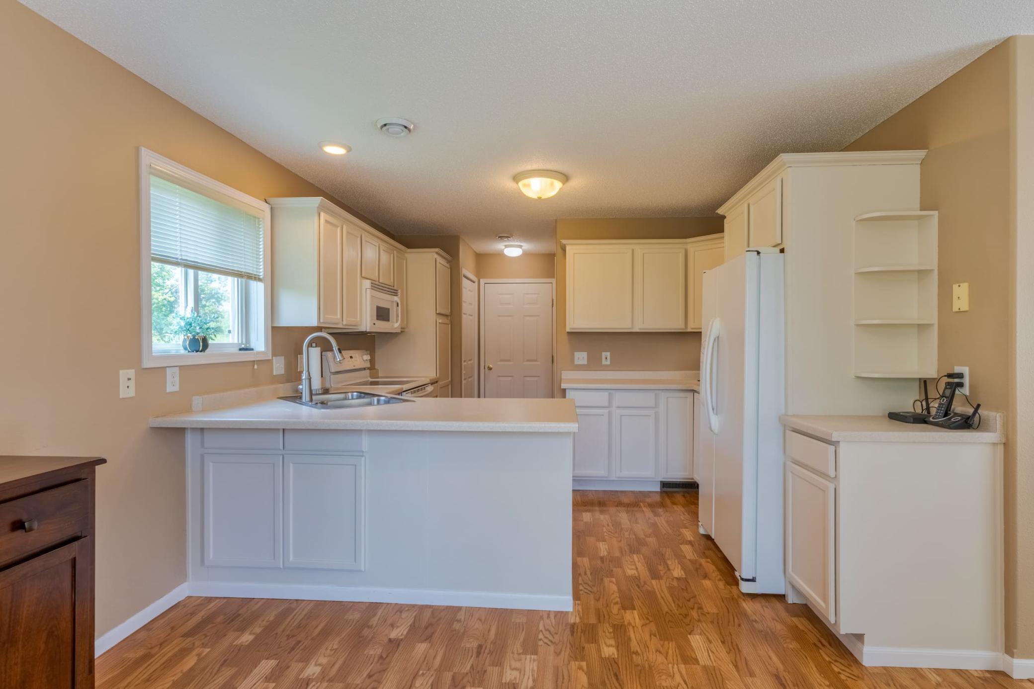 738 33rd Street NW, Bemidji MN 56601 - Photo 9 of 20