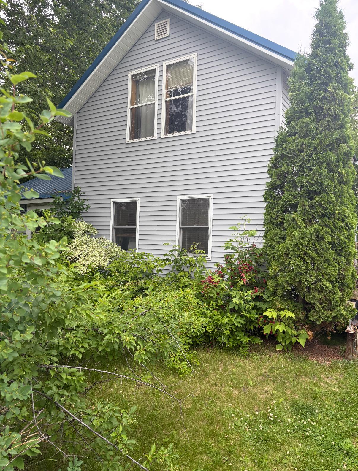 1920 single family home for sale at 307 N Farwell Street in Verndale, MN — 3 bed, 1 bath
