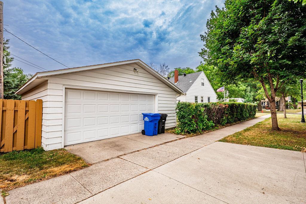 1707 2nd Street N, Fargo ND 58102 - Photo 5 of 39