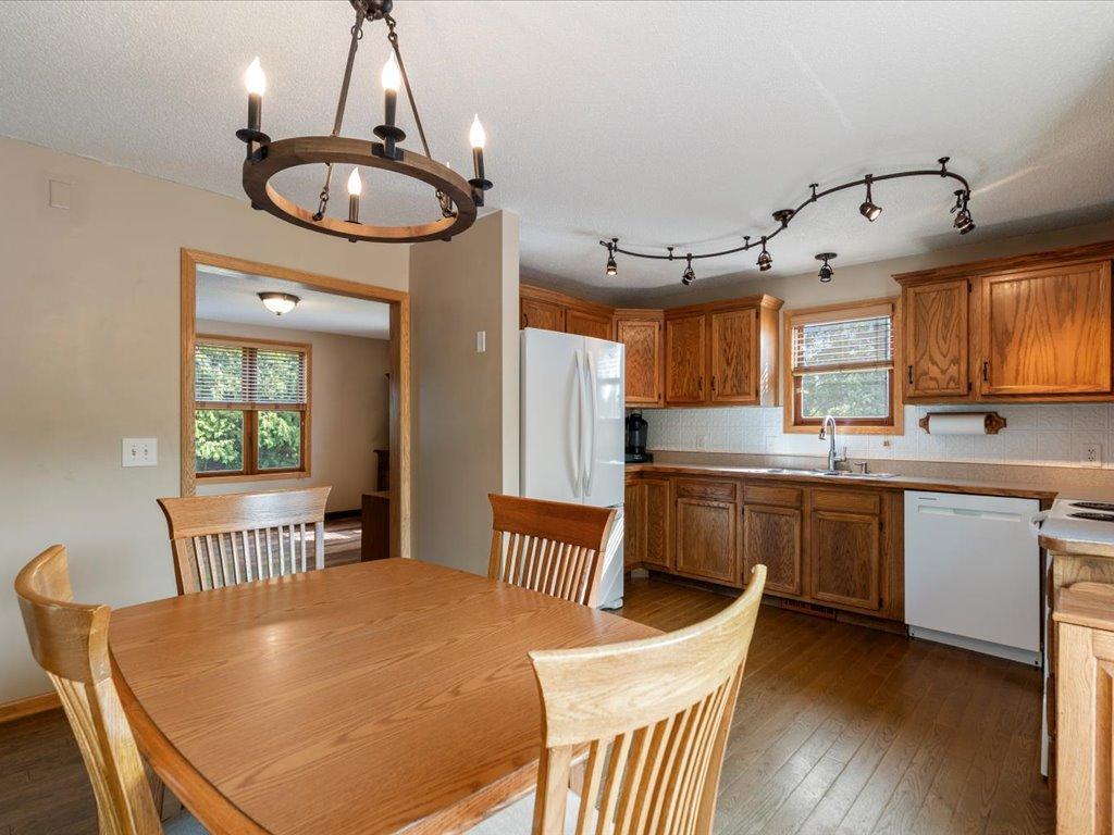 1910 single family home for sale at 39523 State Highway 47 in Aitkin, MN — 3 bed, 2 bath (photo 3 of 42)