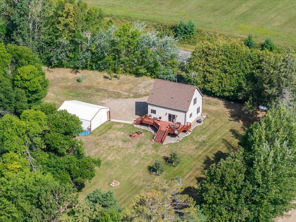 1910 single family home for sale at 39523 State Highway 47 in Aitkin, MN — 3 bed, 2 bath (photo 32 of 42)