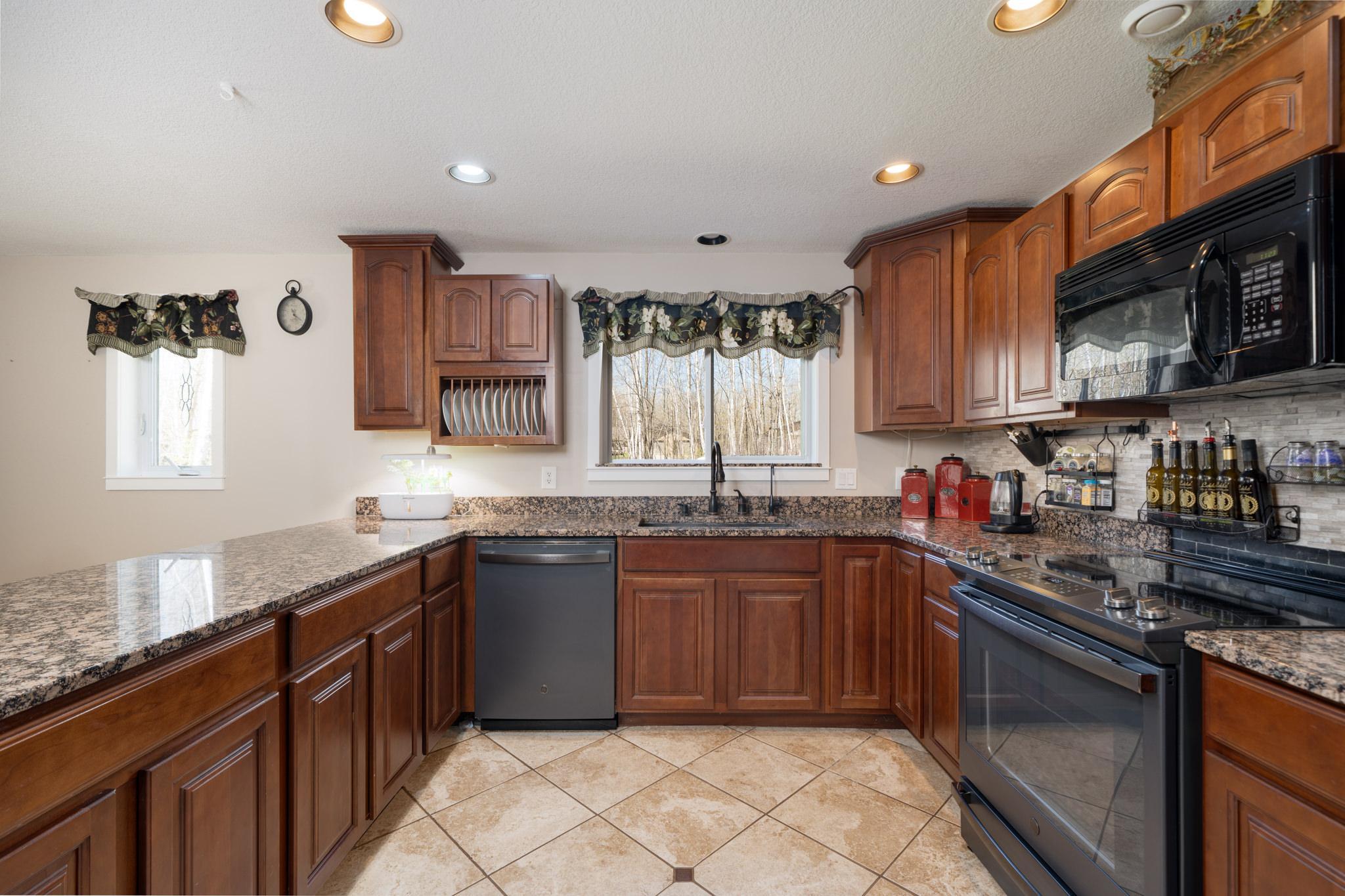 21564 Sugarbush Lane, Cohasset MN 55721 - Photo 6 of 58