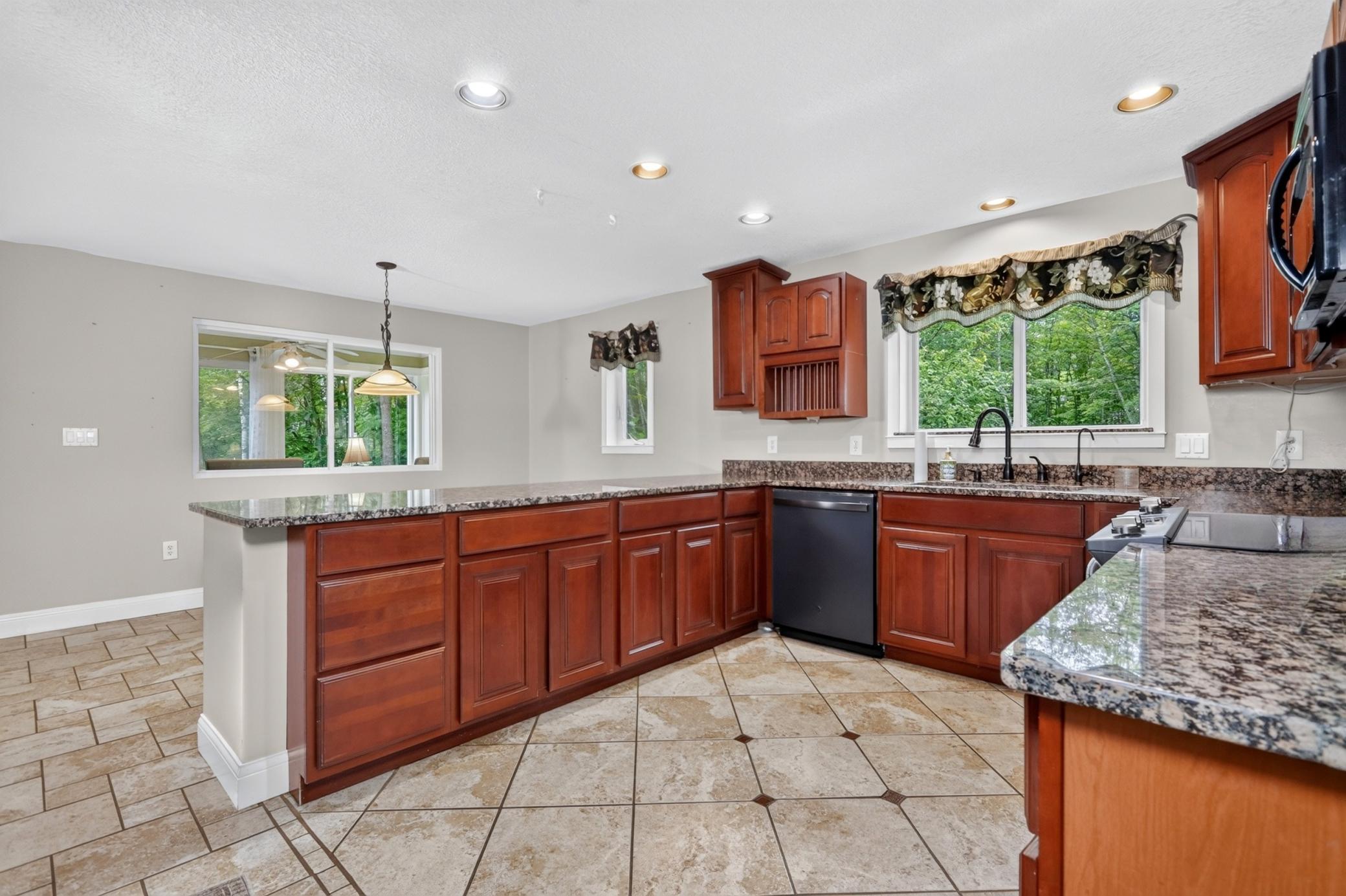 21564 Sugarbush Lane, Cohasset MN 55721 - Photo 7 of 58
