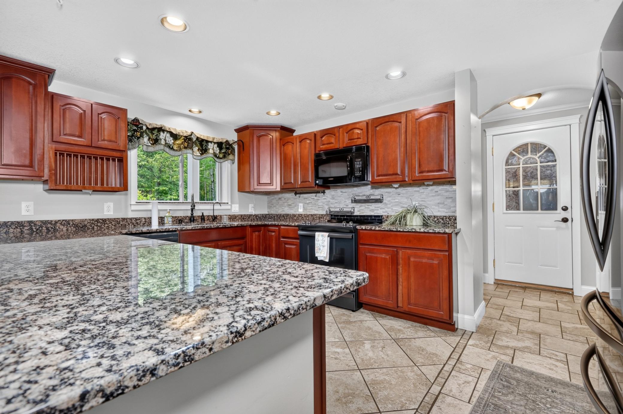 21564 Sugarbush Lane, Cohasset MN 55721 - Photo 8 of 58