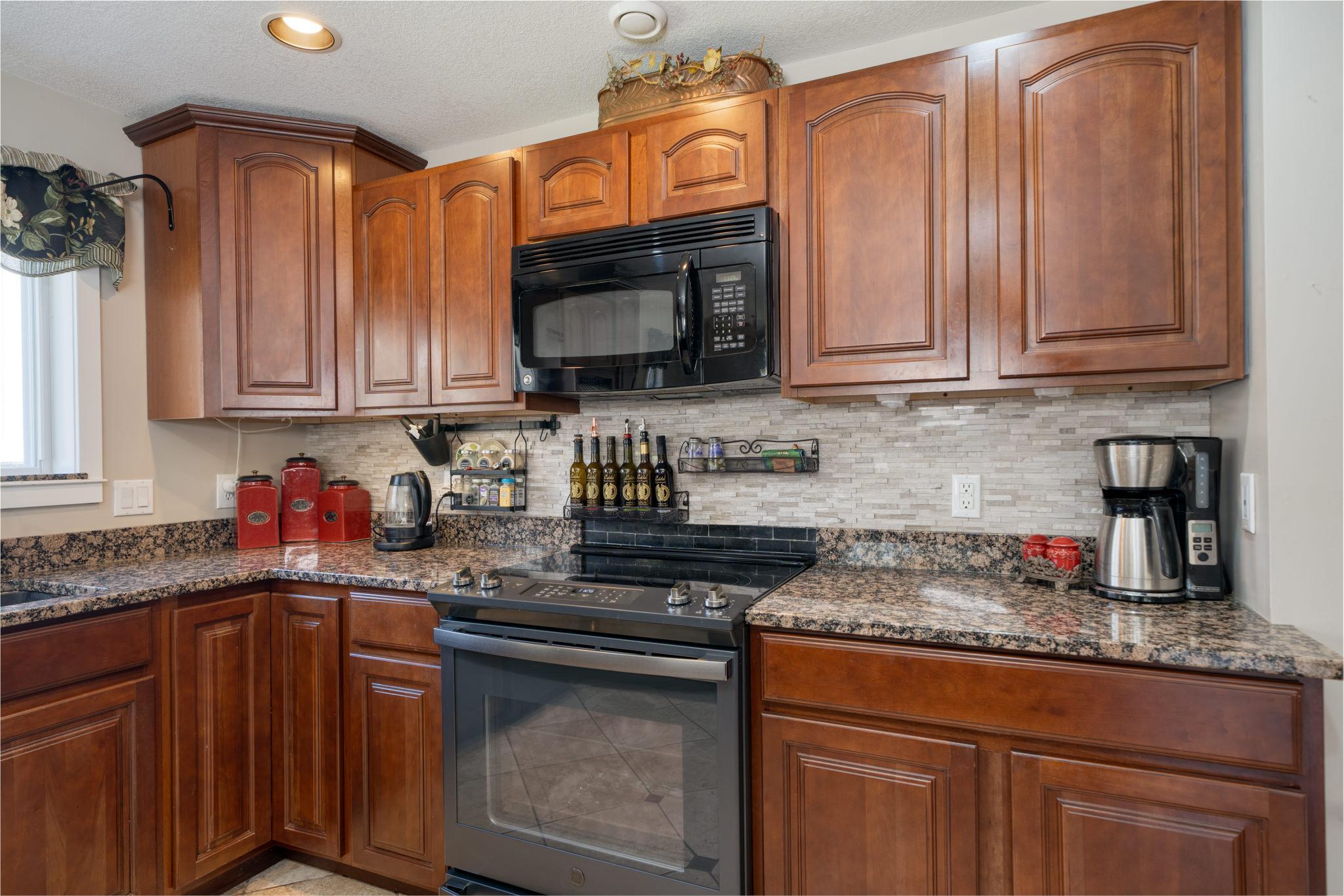 21564 Sugarbush Lane, Cohasset MN 55721 - Photo 9 of 58