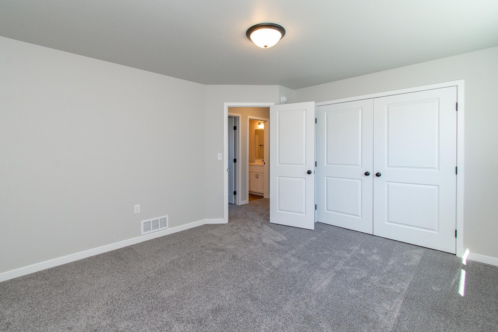 6796 Deer Creek Parkway, Horace ND 58104 - Photo 29 of 33