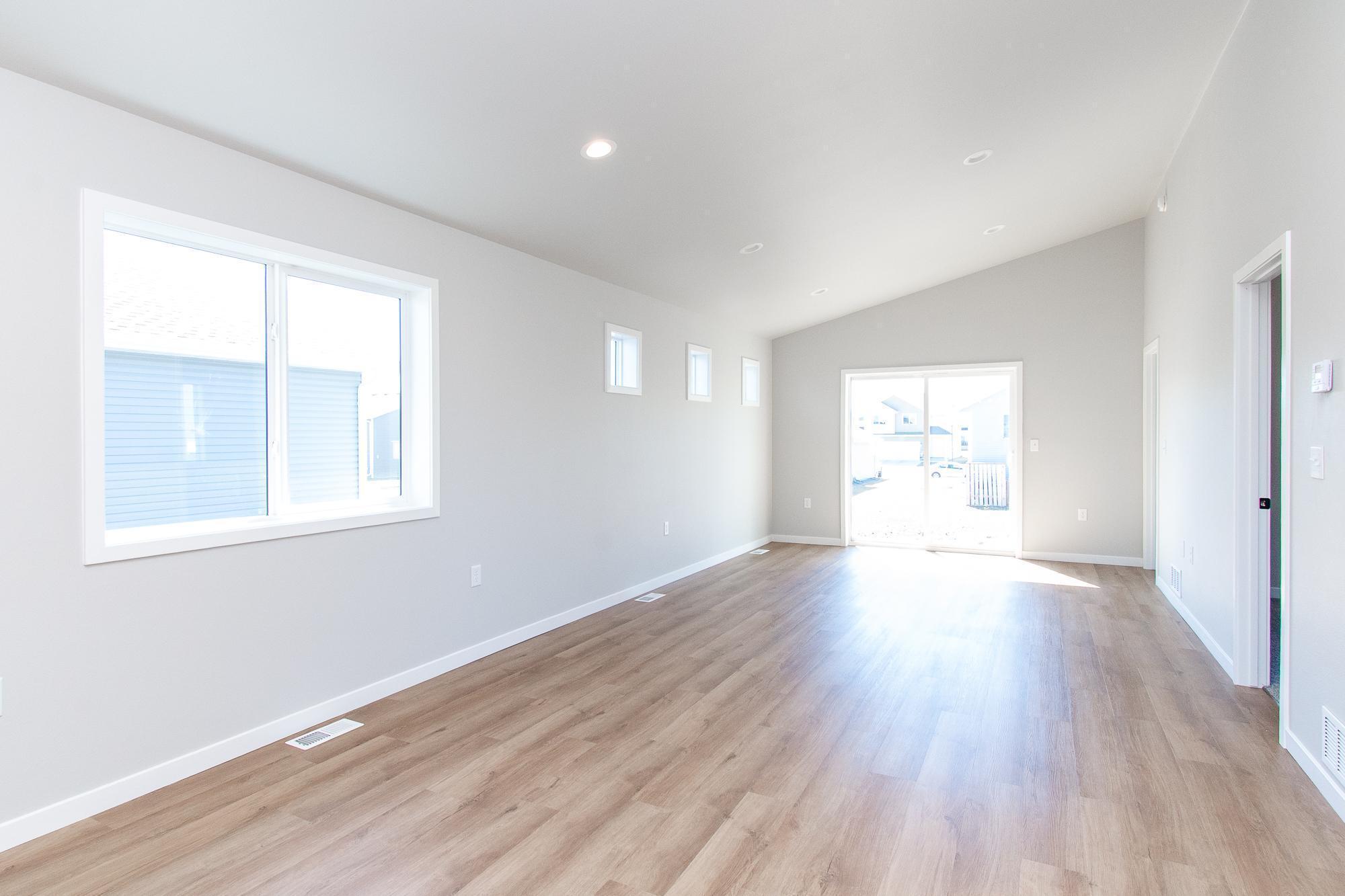 6796 Deer Creek Parkway, Horace ND 58104 - Photo 10 of 33