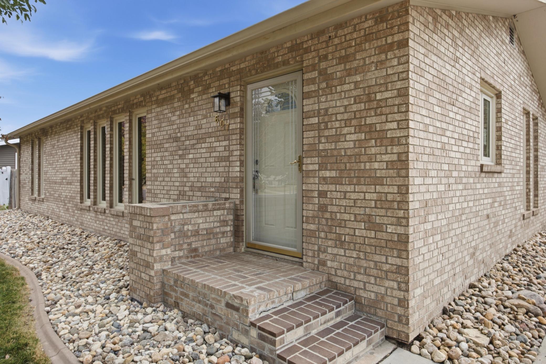 607 9th Street W, West Fargo ND 58078 - Photo 4 of 45