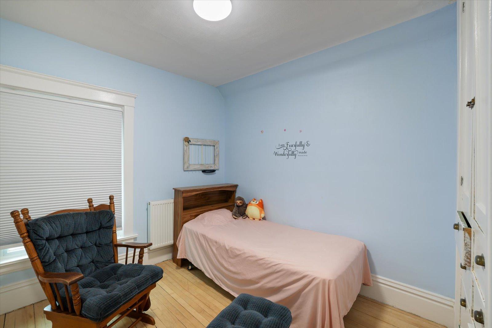 1906 single family home for sale at 403 Cole Street in Coleraine, MN — 3 bed, 2 bath (photo 18 of 26)