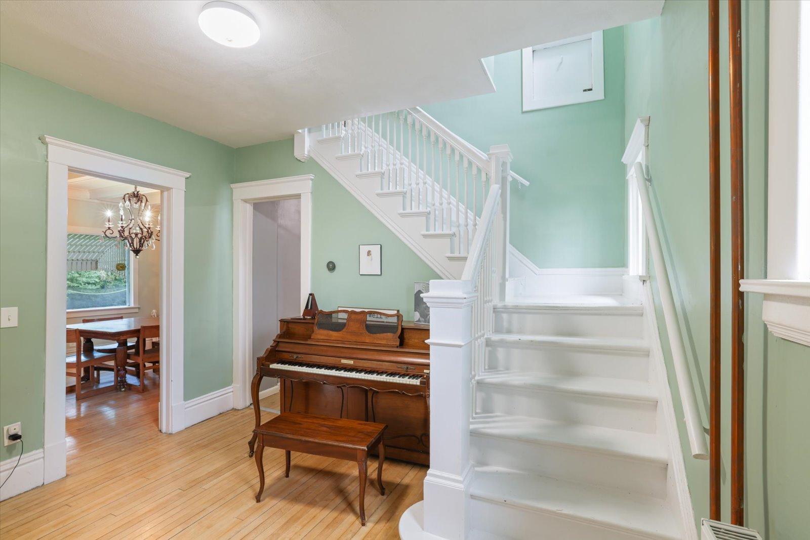 1906 single family home for sale at 403 Cole Street in Coleraine, MN — 3 bed, 2 bath (photo 9 of 26)
