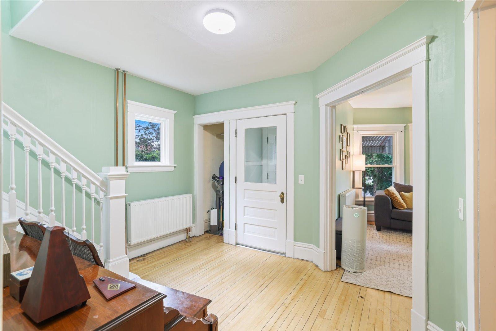 1906 single family home for sale at 403 Cole Street in Coleraine, MN — 3 bed, 2 bath (photo 10 of 26)