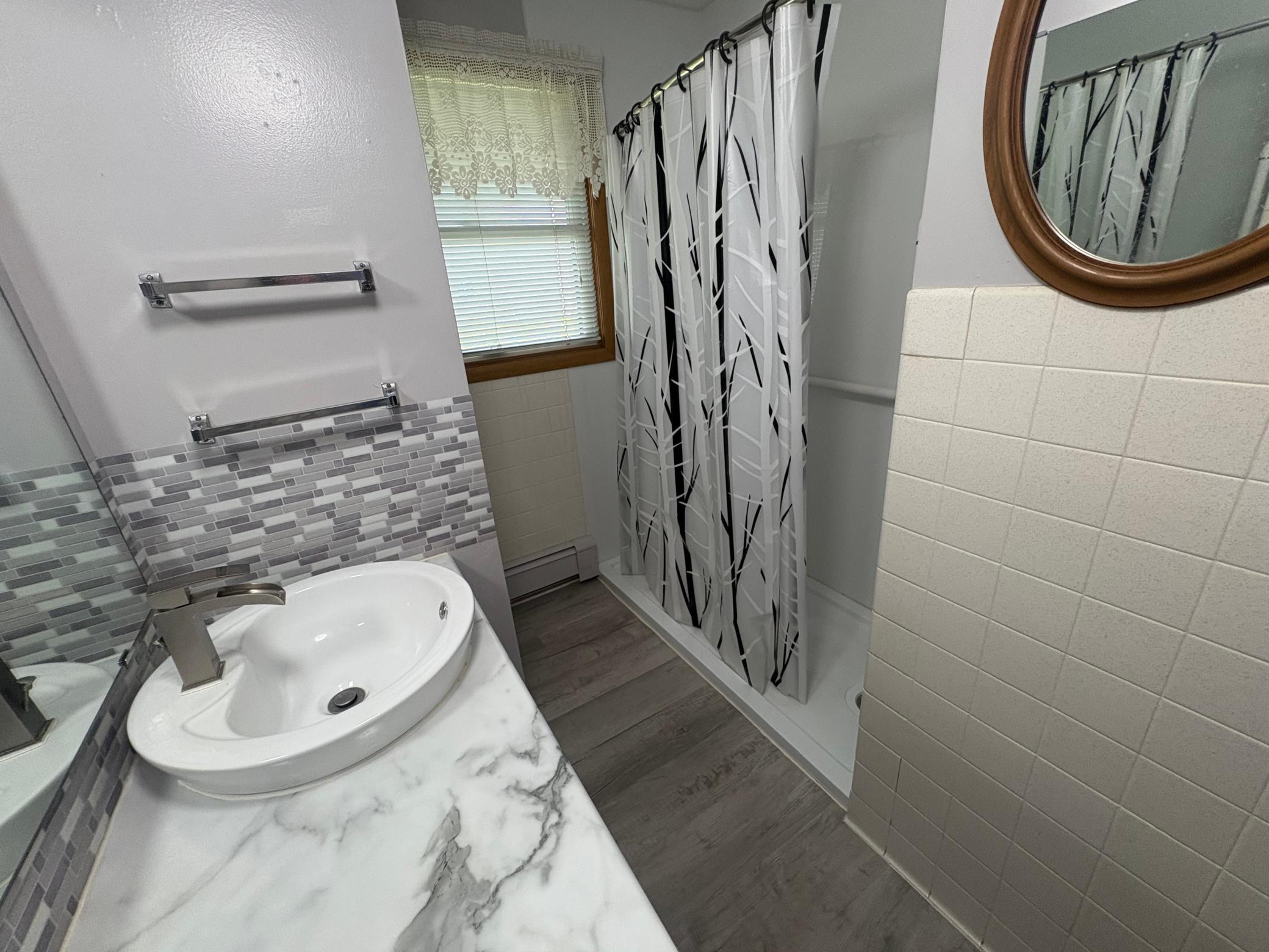 1967 single family home for sale at 1431 7th Street N in Wahpeton, ND — 4 bed, 2 bath (photo 13 of 26)