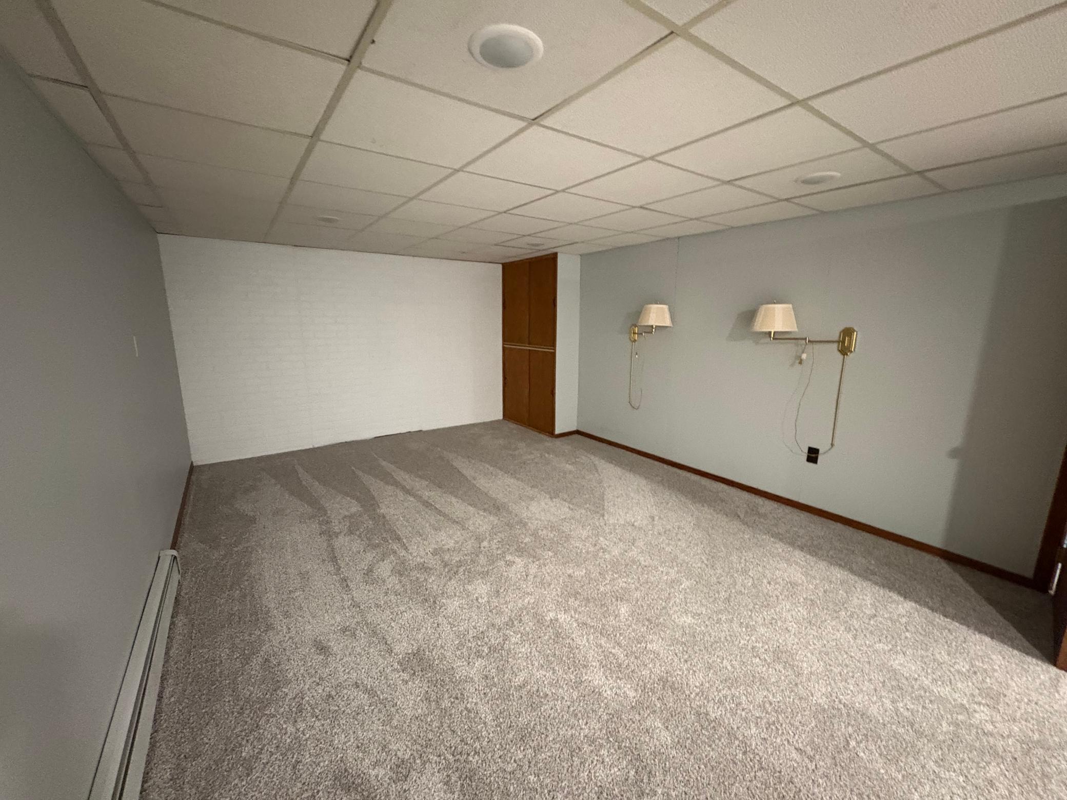 1967 single family home for sale at 1431 7th Street N in Wahpeton, ND — 4 bed, 2 bath (photo 15 of 26)