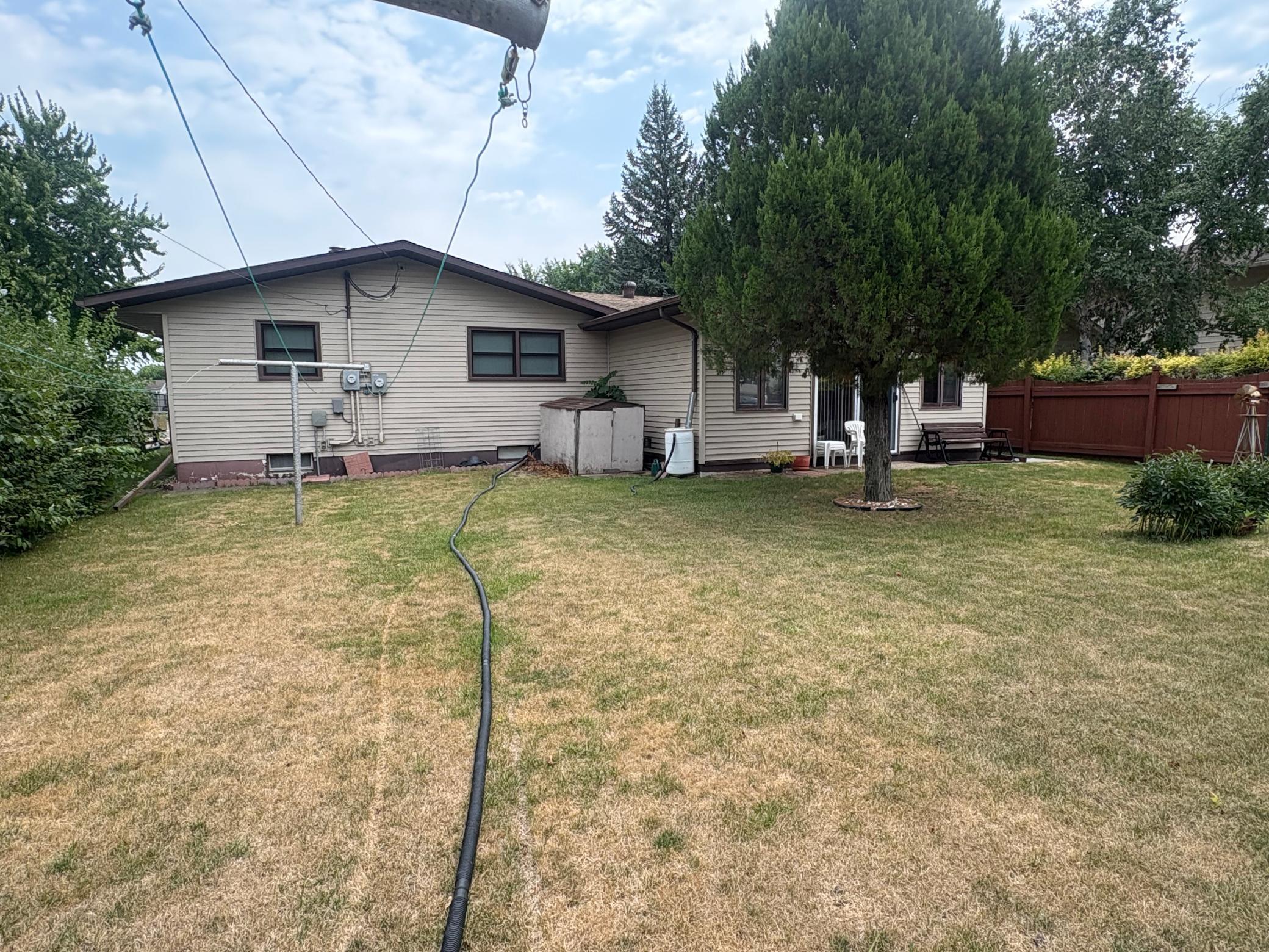 1967 single family home for sale at 1431 7th Street N in Wahpeton, ND — 4 bed, 2 bath (photo 26 of 26)