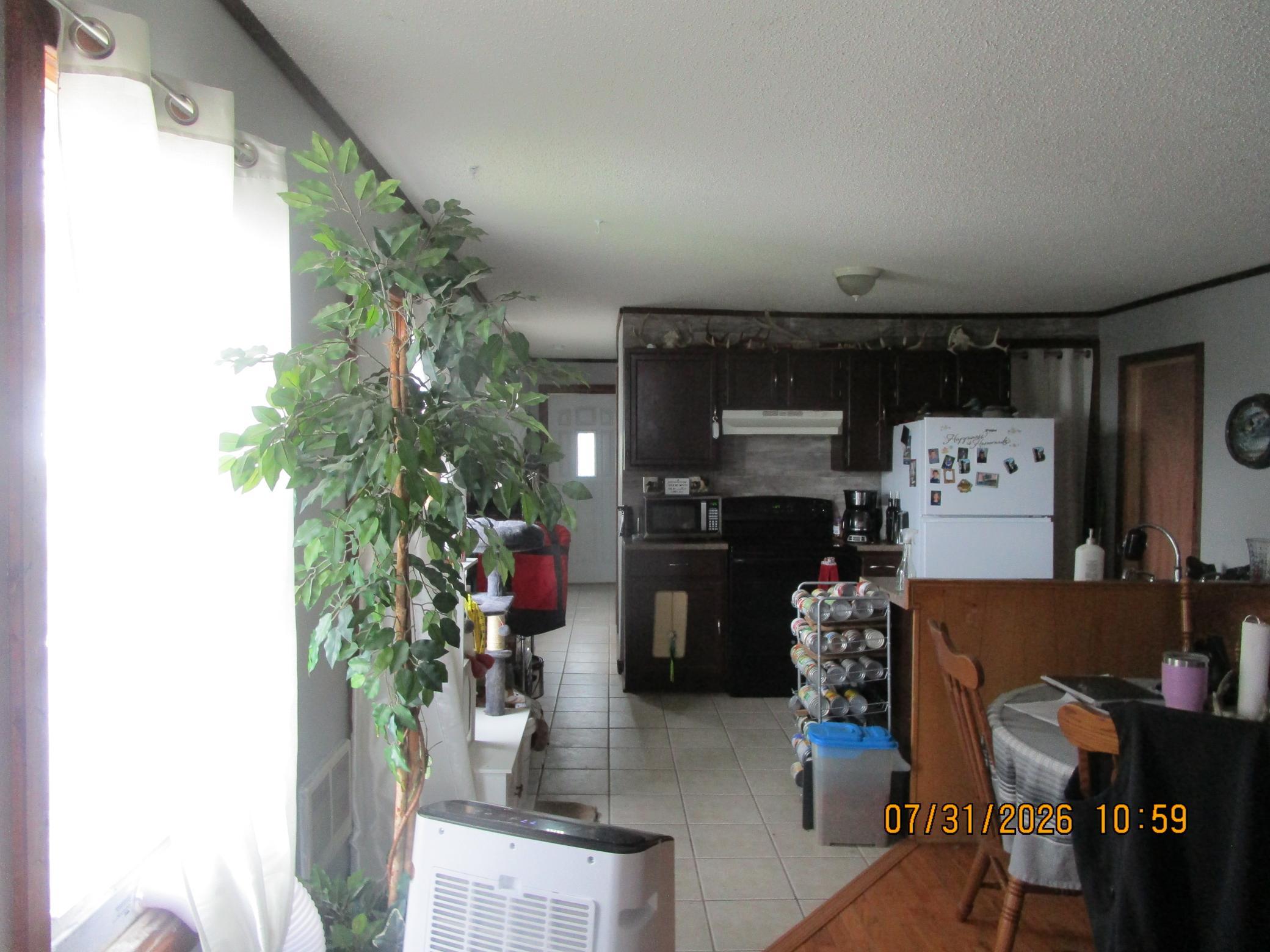 1955 single family home for sale at 410 Railroad Street SW in Bemidji, MN — 2 bed, 1 bath (photo 3 of 17)