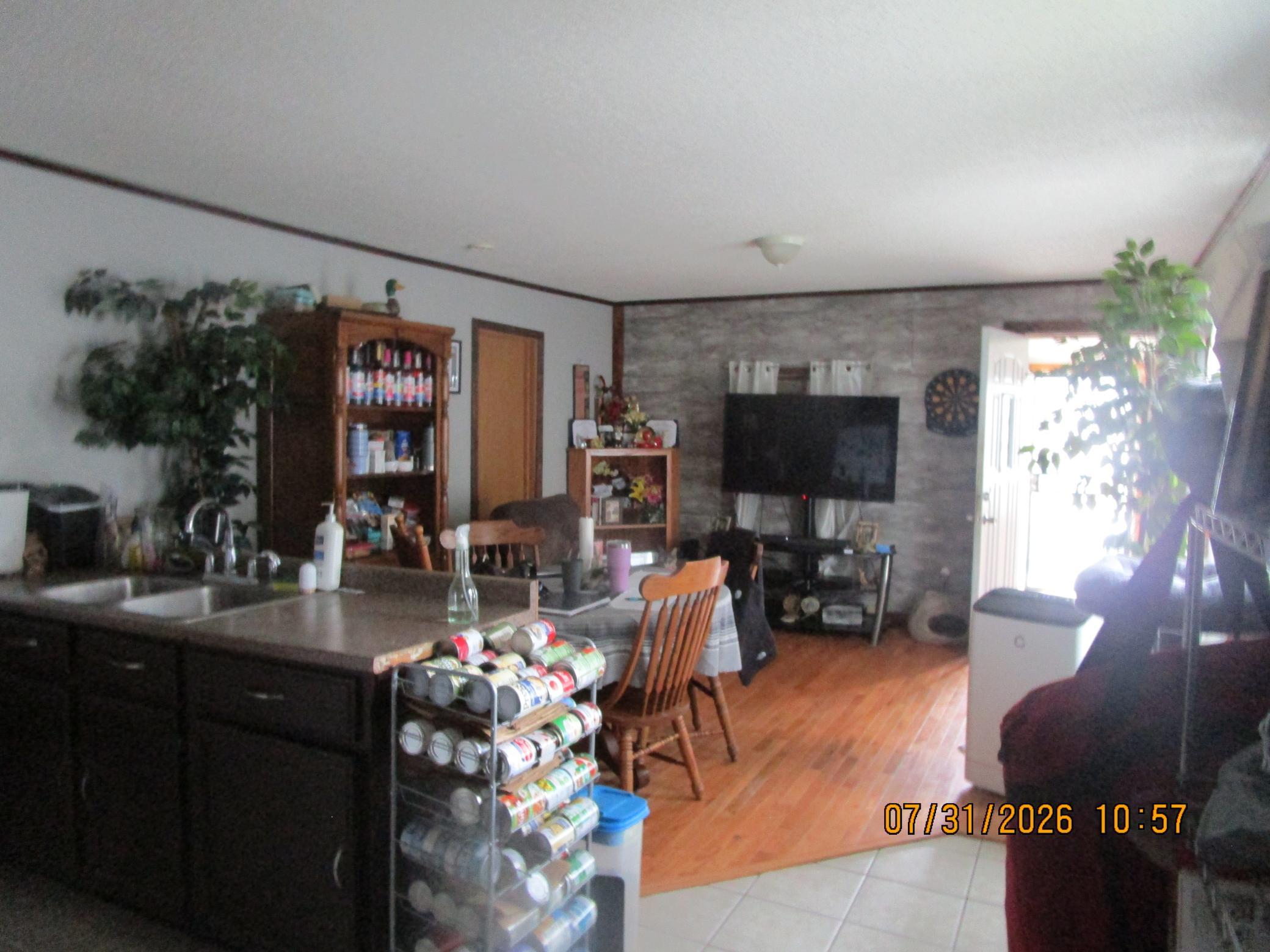 1955 single family home for sale at 410 Railroad Street SW in Bemidji, MN — 2 bed, 1 bath (photo 6 of 17)