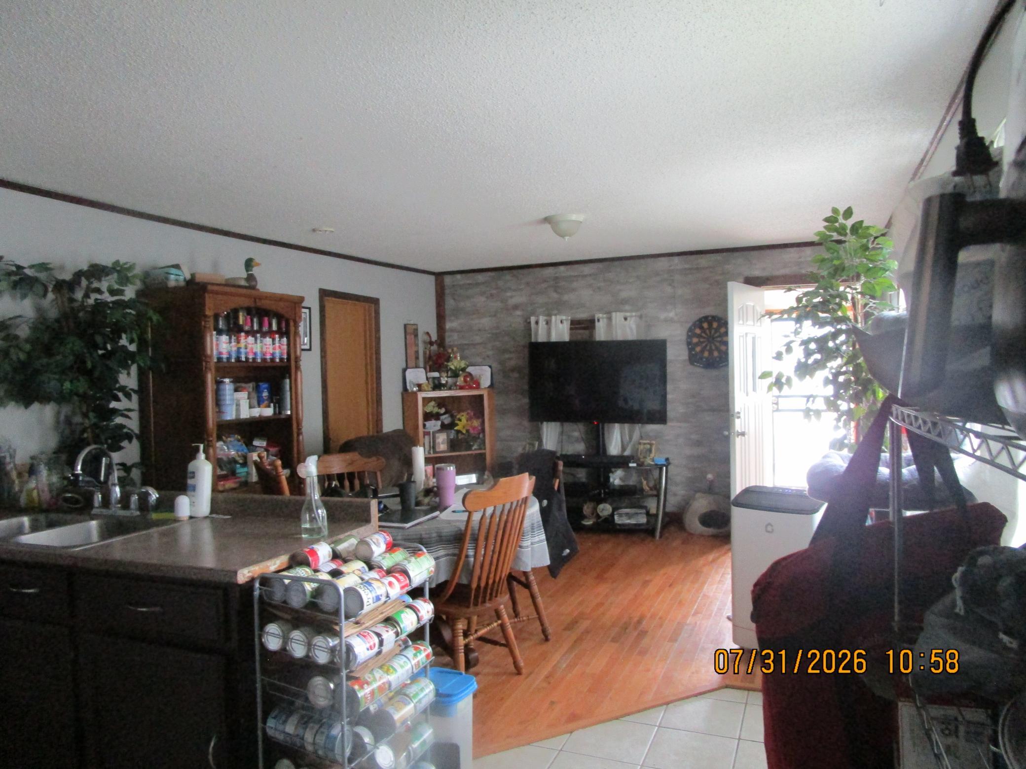 1955 single family home for sale at 410 Railroad Street SW in Bemidji, MN — 2 bed, 1 bath (photo 7 of 17)